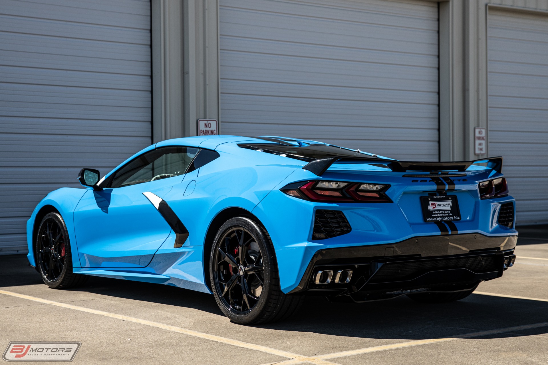 New-2020-Chevrolet-Corvette-Stingray-with-3-miles