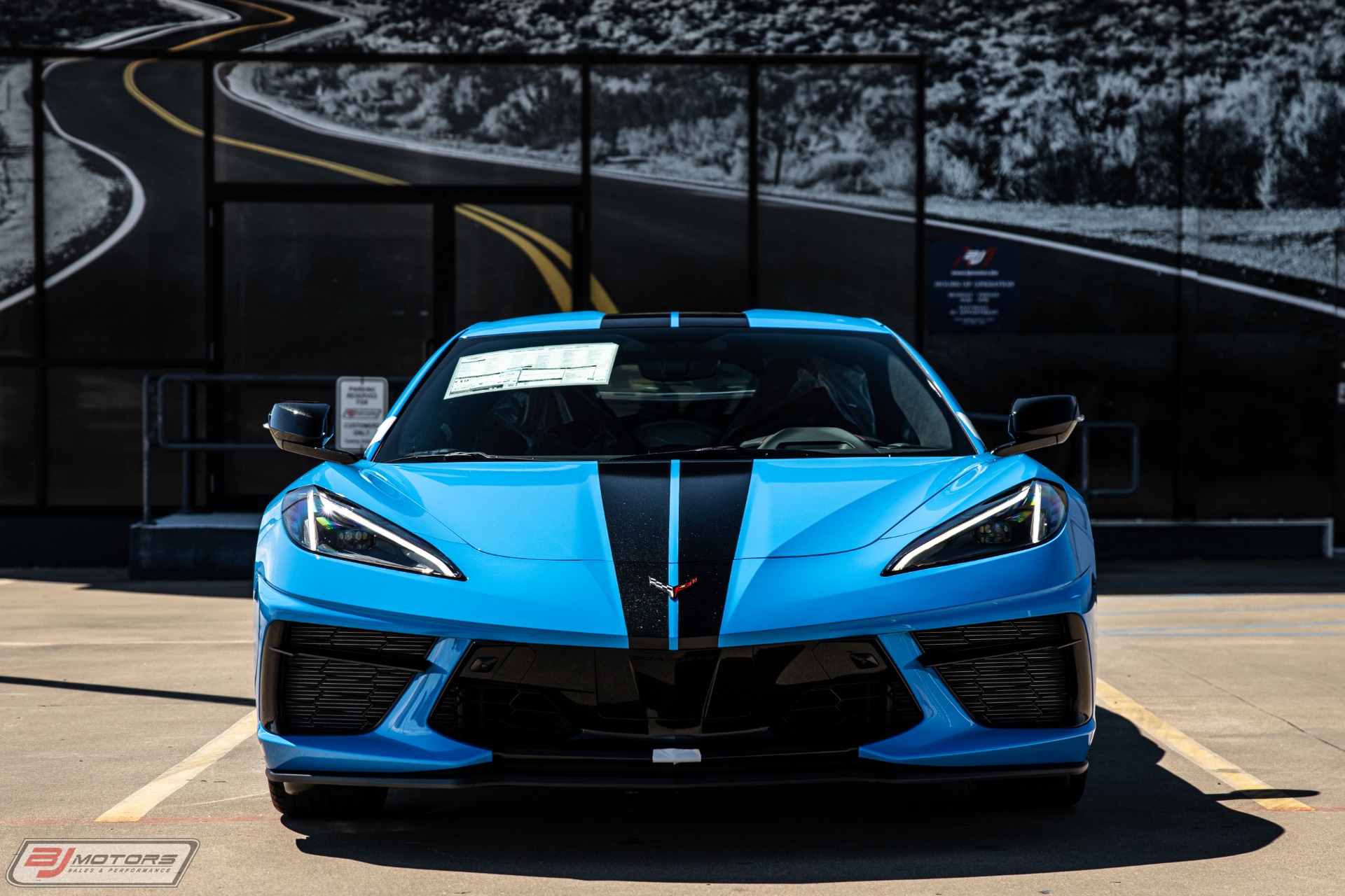 New-2020-Chevrolet-Corvette-Stingray-with-3-miles