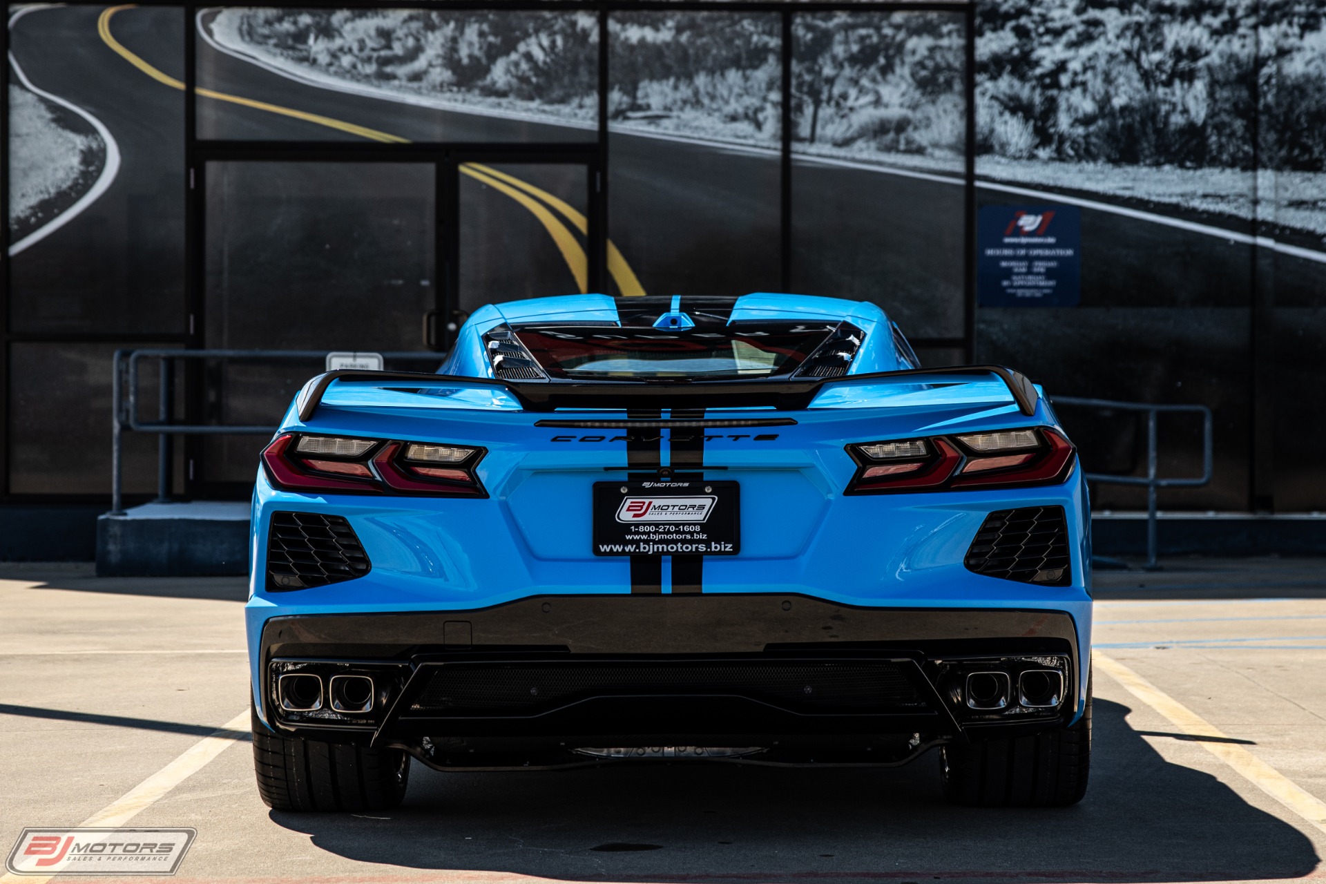 New-2020-Chevrolet-Corvette-Stingray-with-3-miles