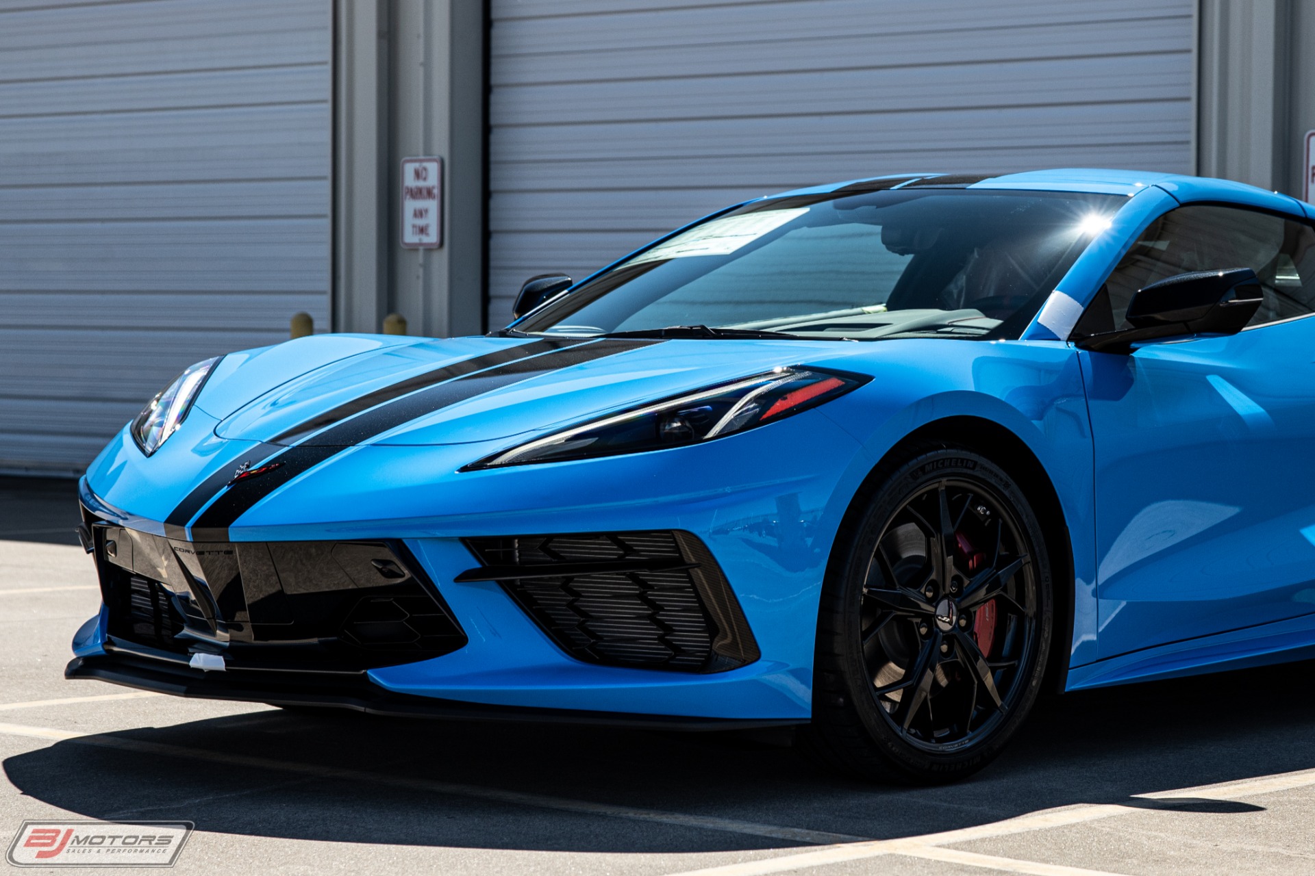 New-2020-Chevrolet-Corvette-Stingray-with-3-miles