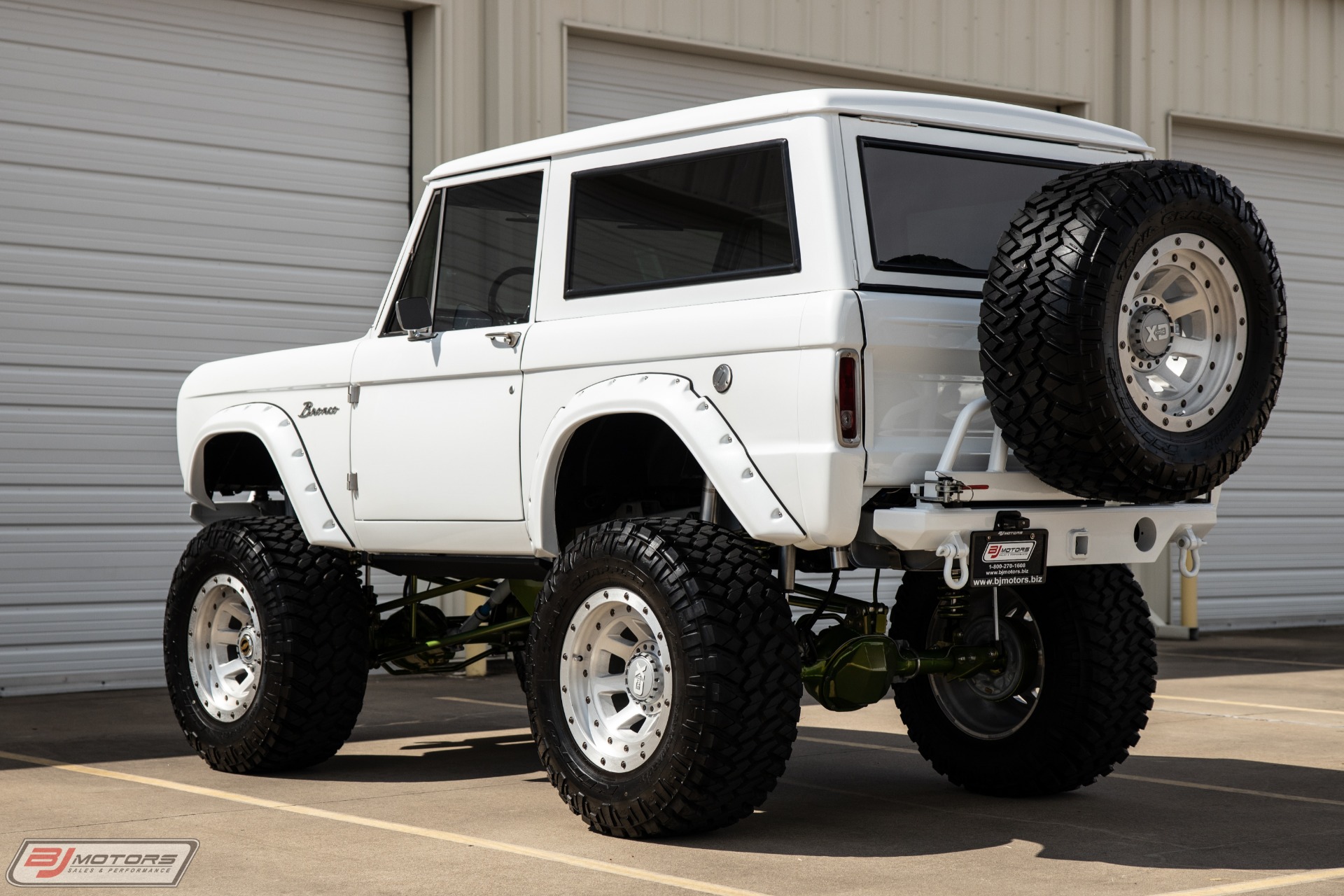 Used-1973-Ford-Bronco-Custom-Resto-Mod