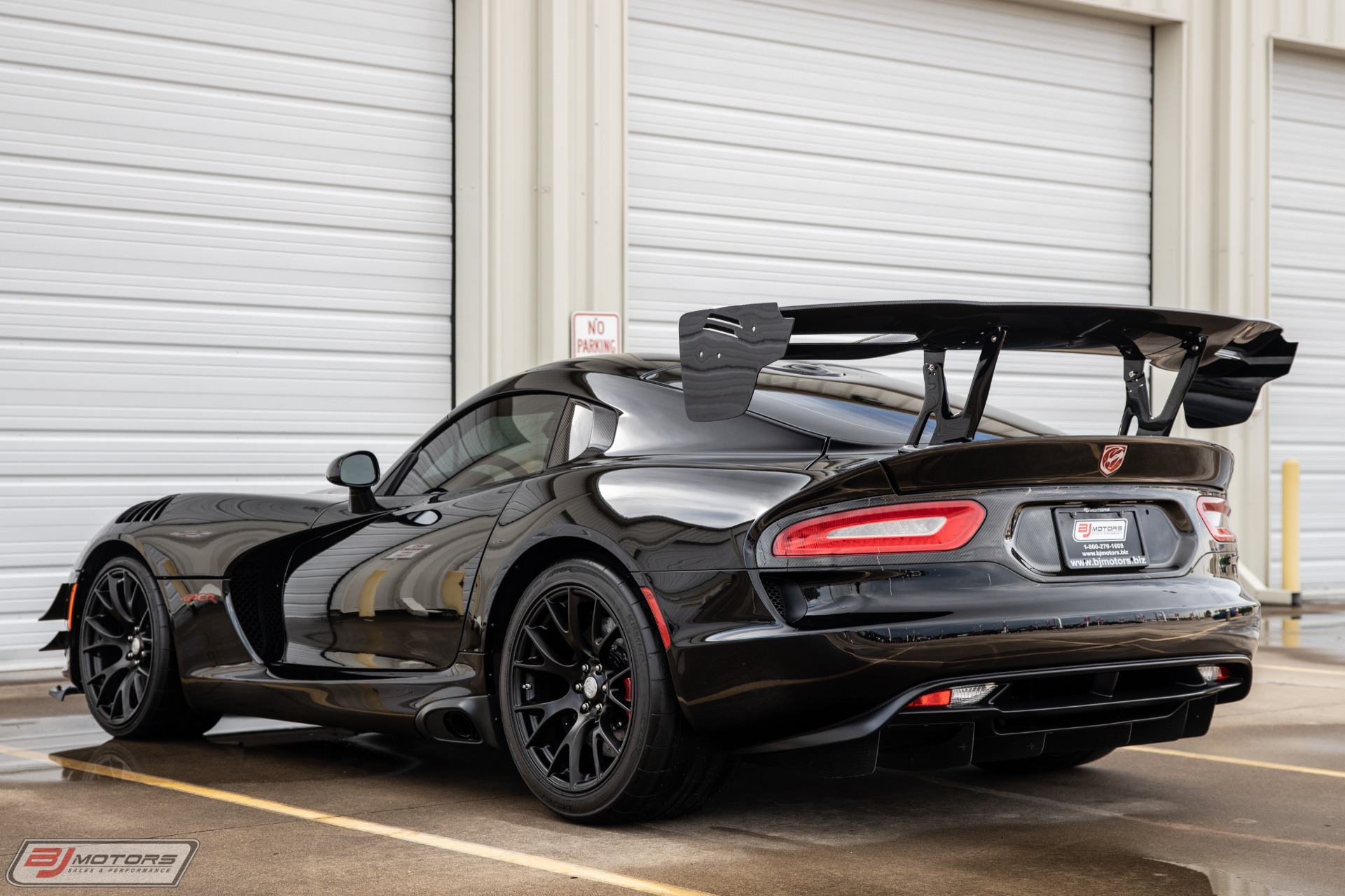 Used-2016-Dodge-Viper-ACR-Extreme