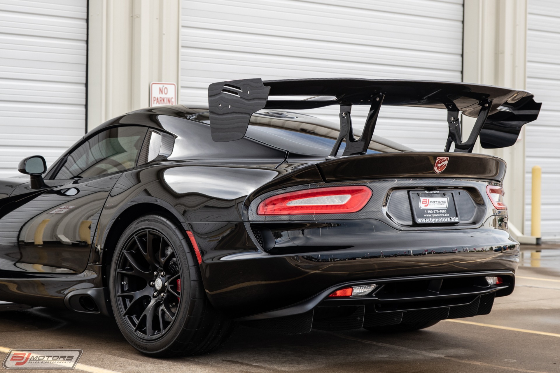 Used-2016-Dodge-Viper-ACR-Extreme