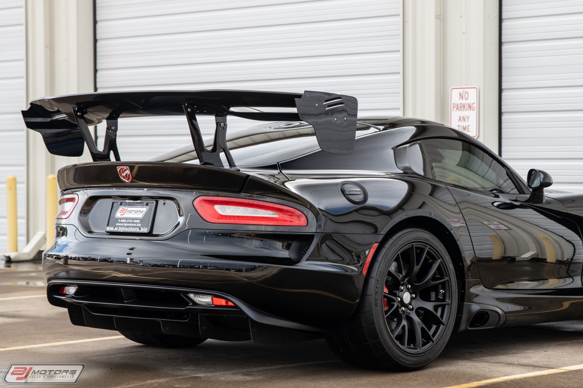 Used-2016-Dodge-Viper-ACR-Extreme