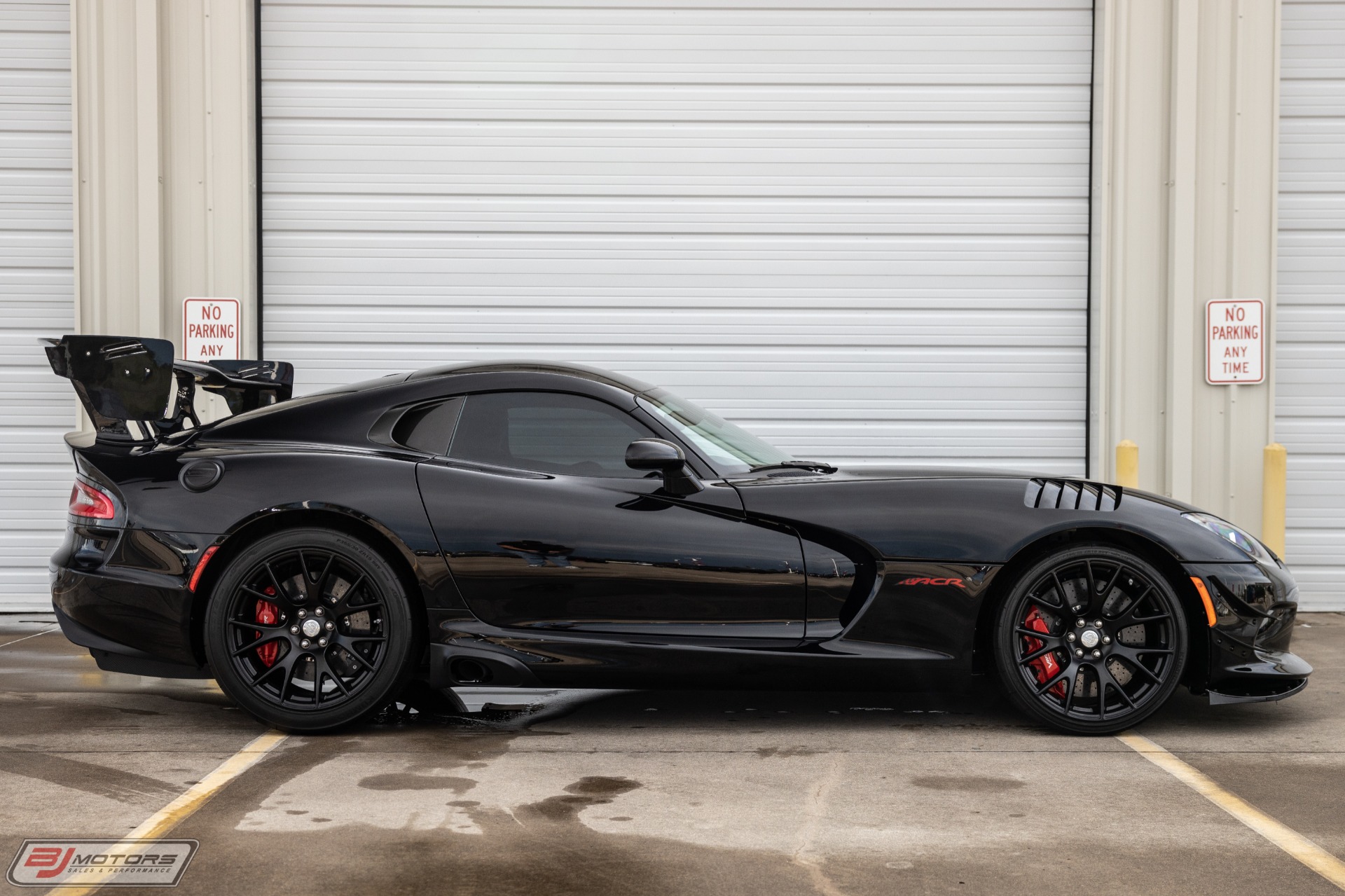 Used-2016-Dodge-Viper-ACR-Extreme