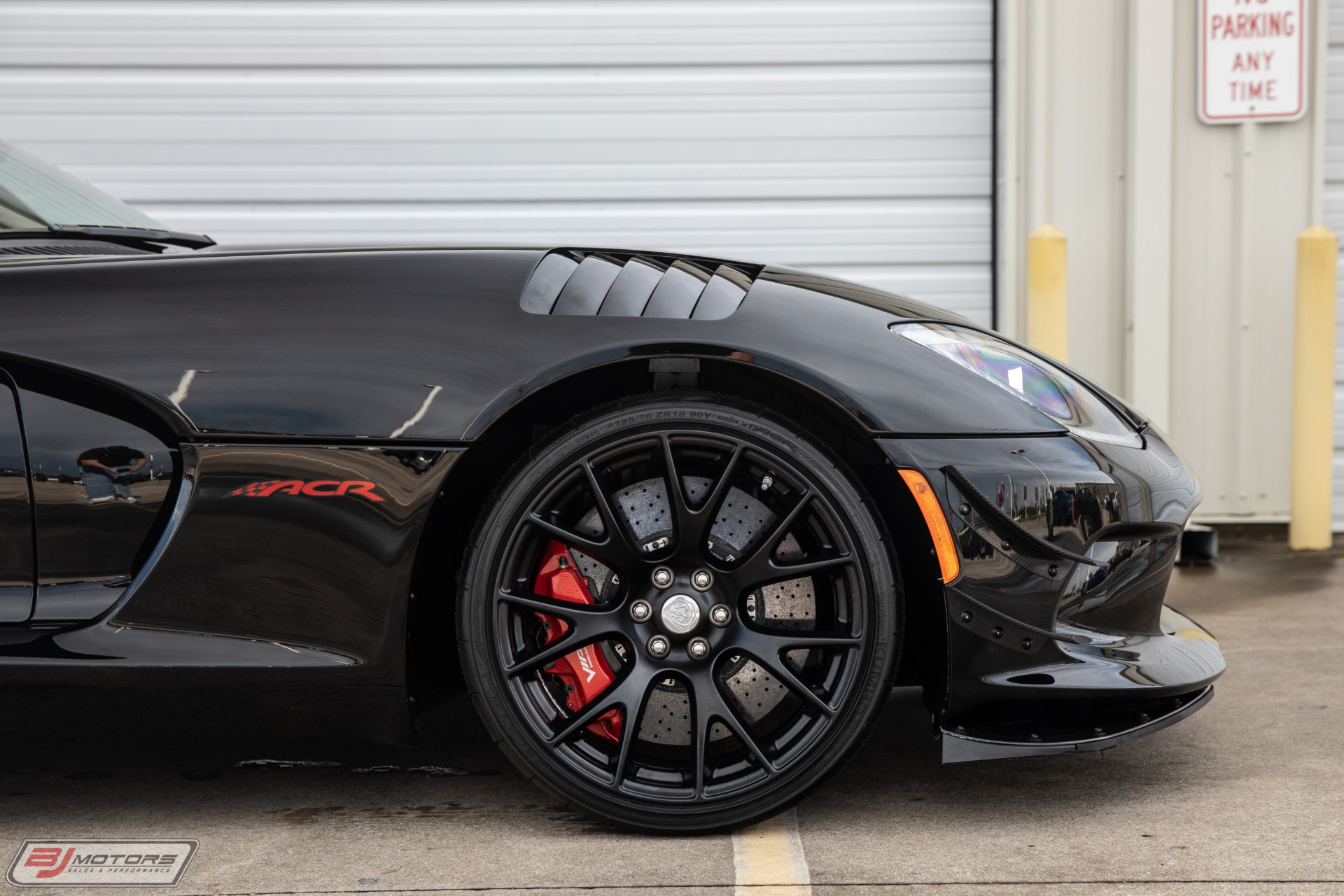 Used-2016-Dodge-Viper-ACR-Extreme