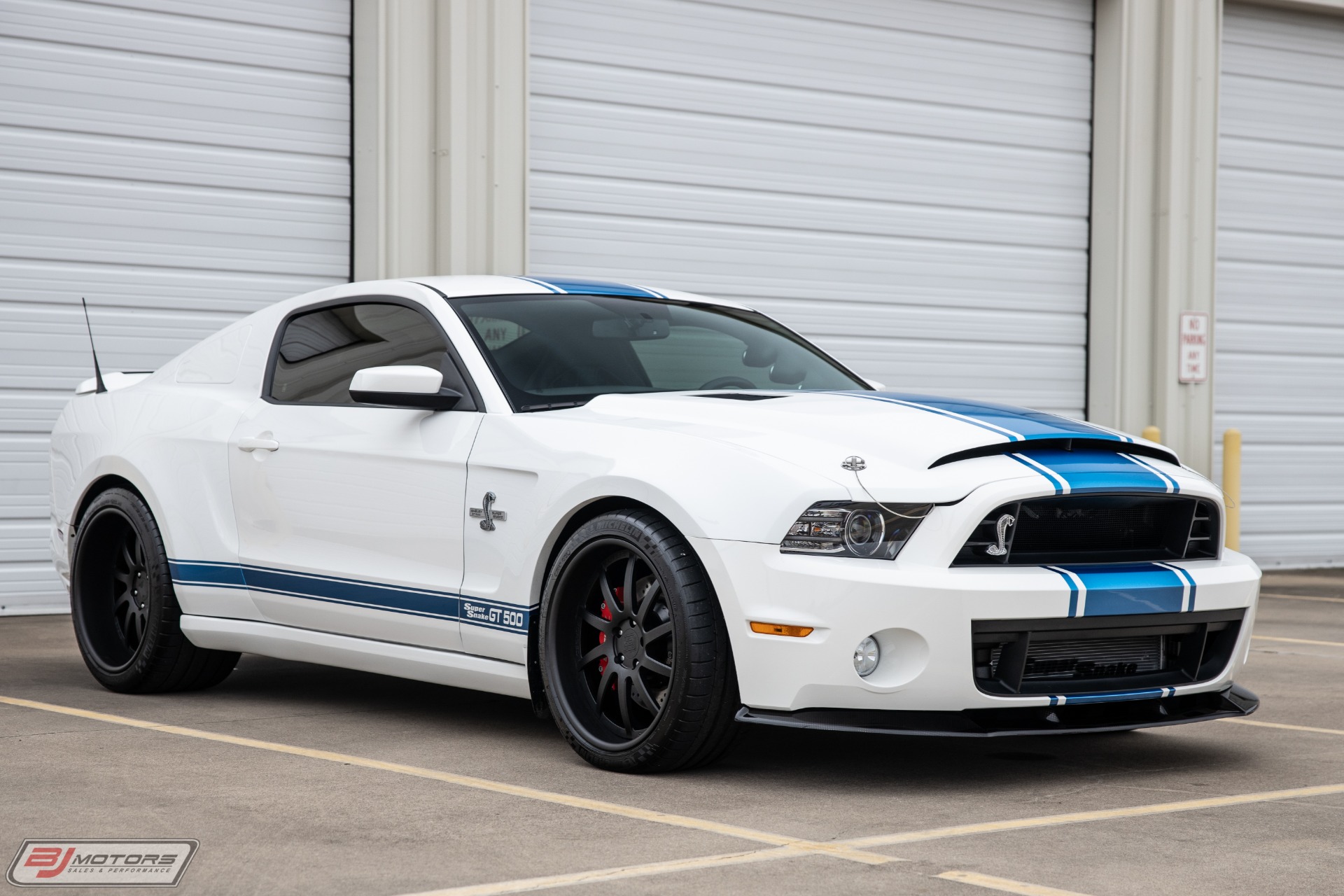 Used-2013-Ford-Mustang-Shelby-GT500-Super-Snake