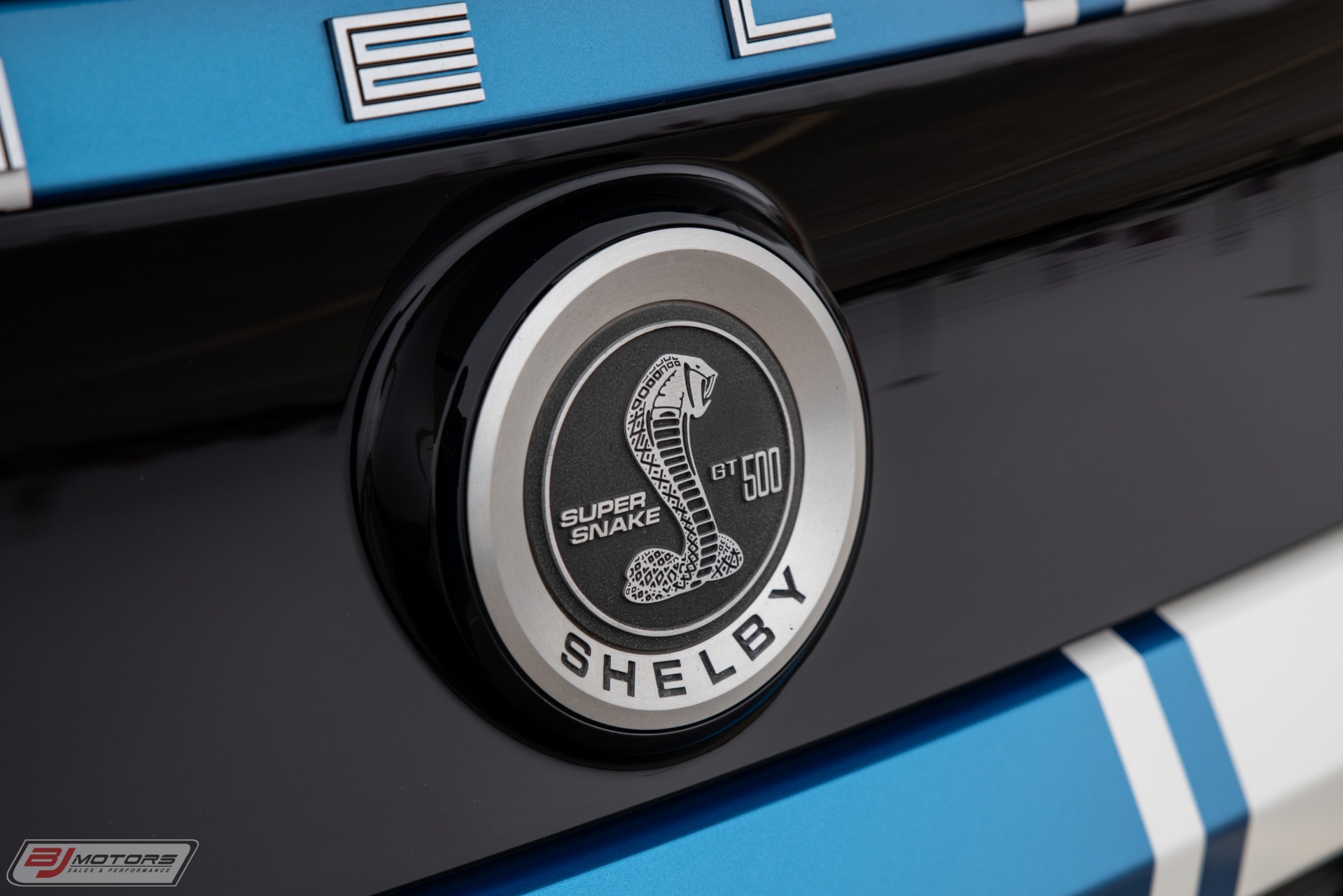 Used-2013-Ford-Mustang-Shelby-GT500-Super-Snake