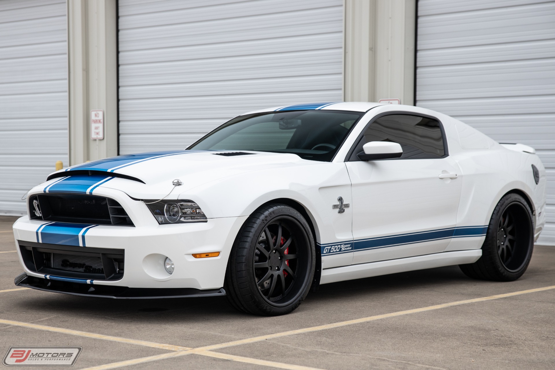 Used-2013-Ford-Mustang-Shelby-GT500-Super-Snake