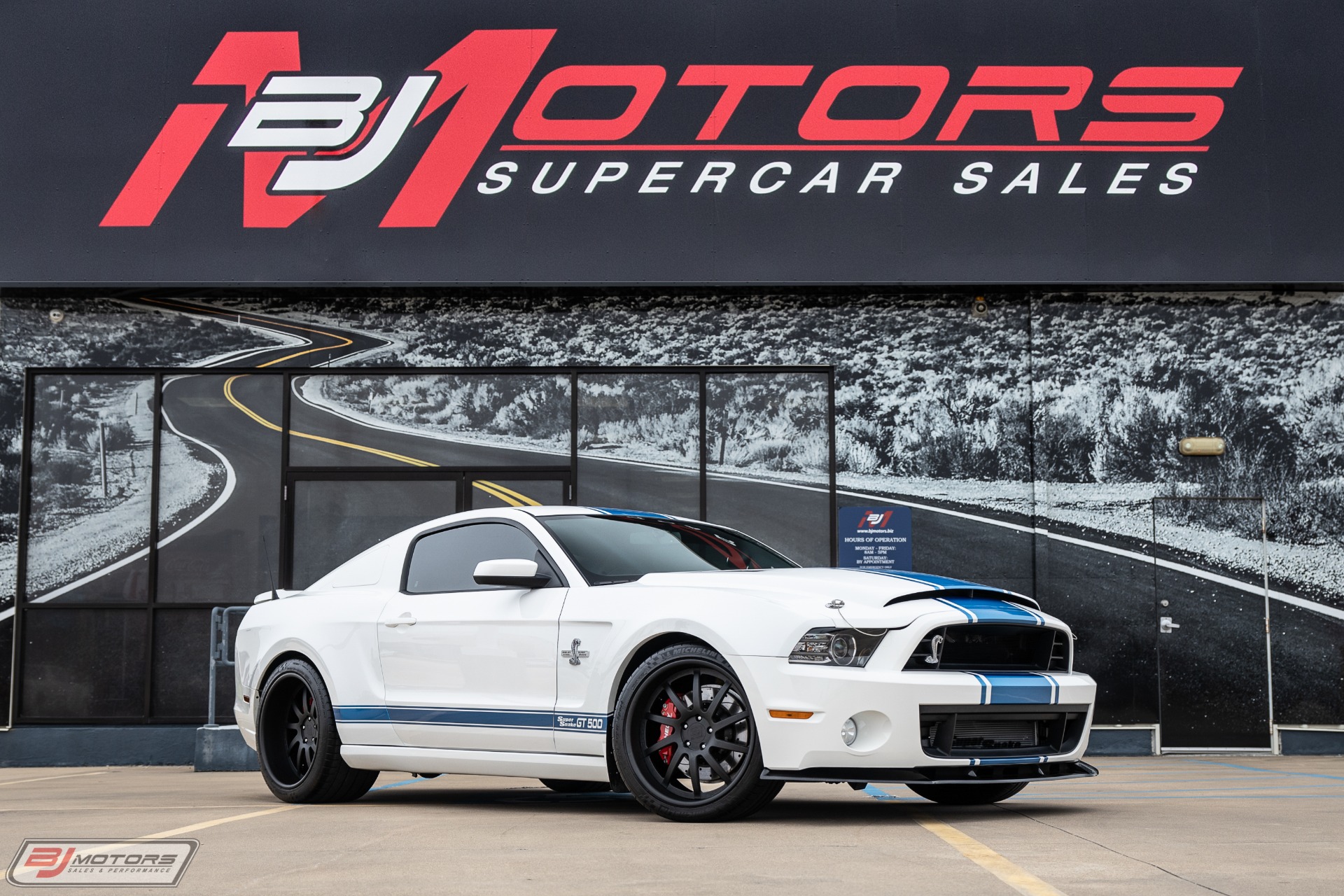 Used-2013-Ford-Mustang-Shelby-GT500-Super-Snake