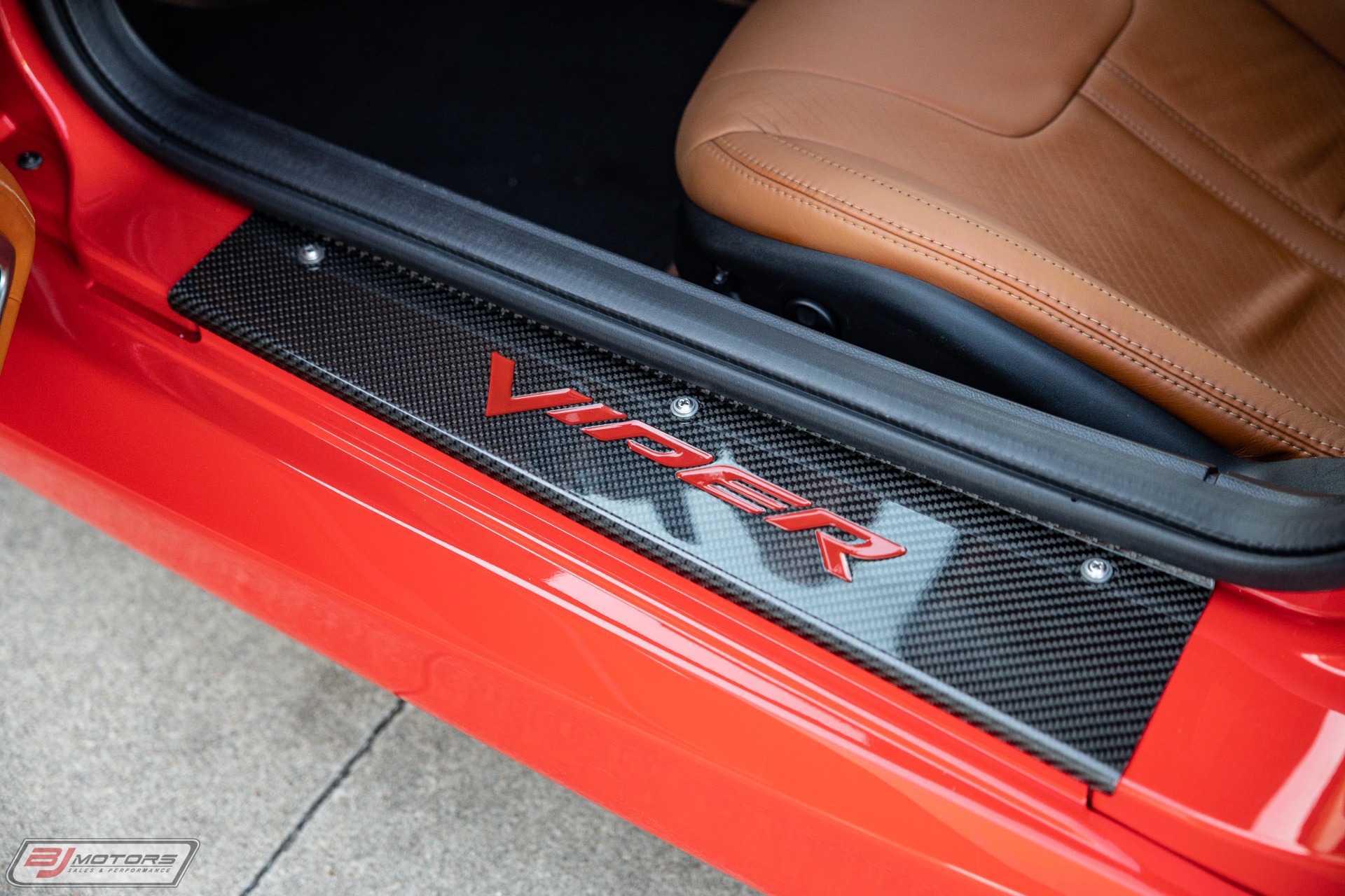 Used-2013-Dodge-Viper-GTS