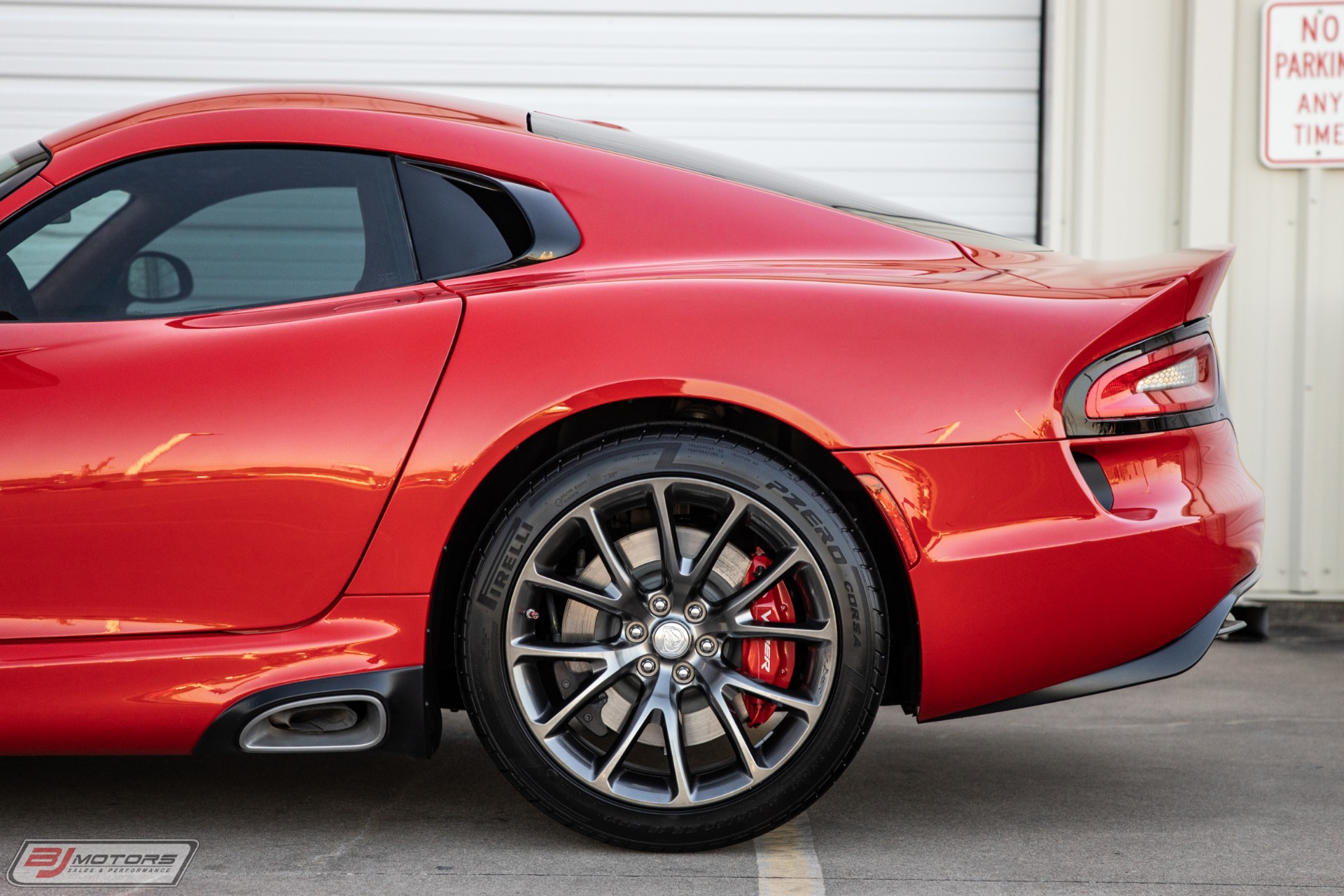 Used-2013-Dodge-Viper-GTS