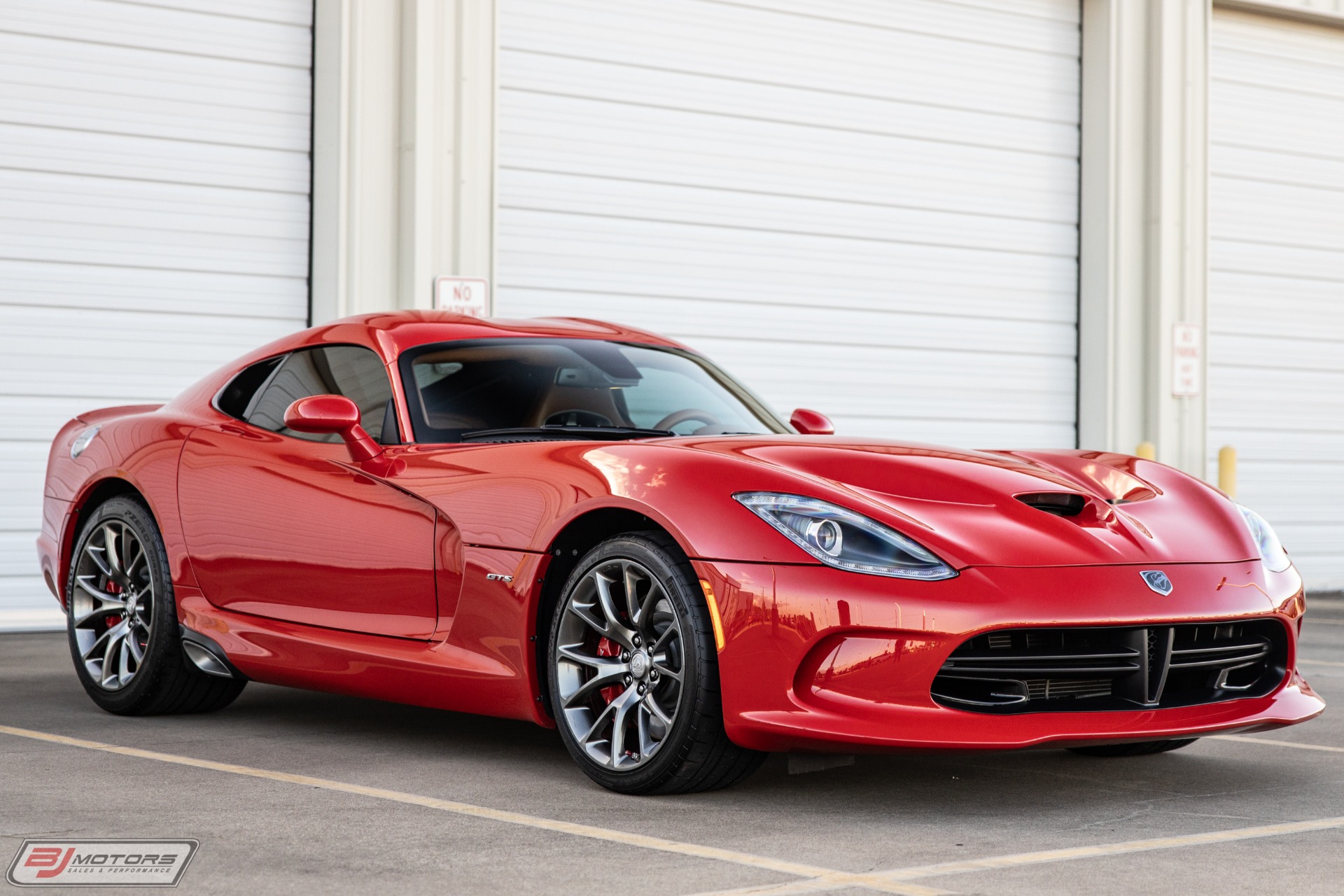 Used-2013-Dodge-Viper-GTS