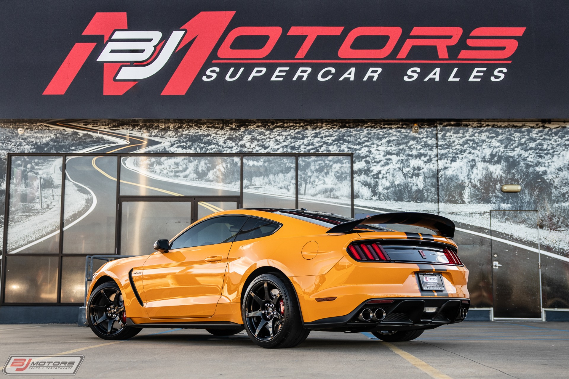 Used-2019-Ford-Mustang-Shelby-GT350R