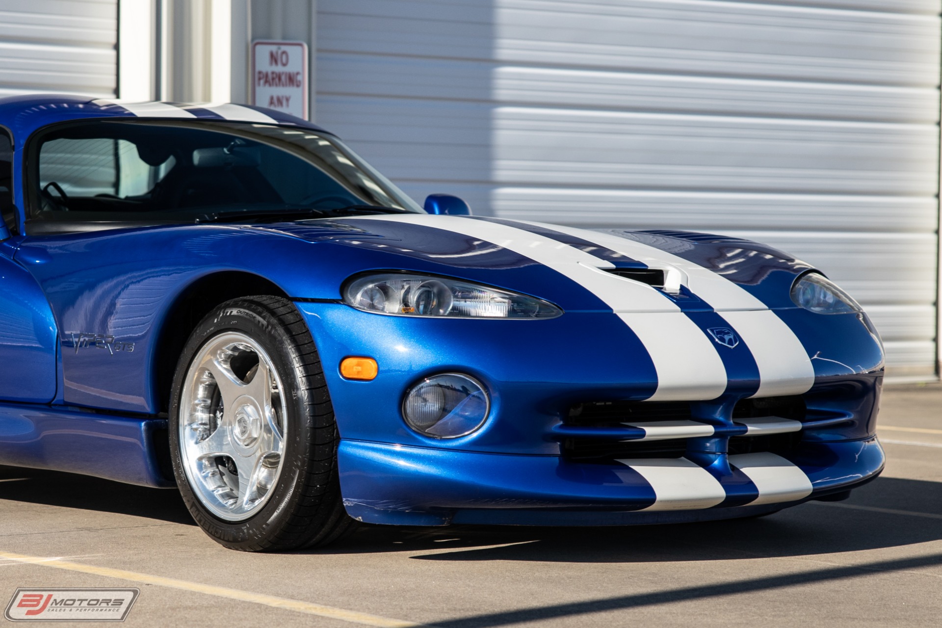 Used-1997-Dodge-Viper-GTS