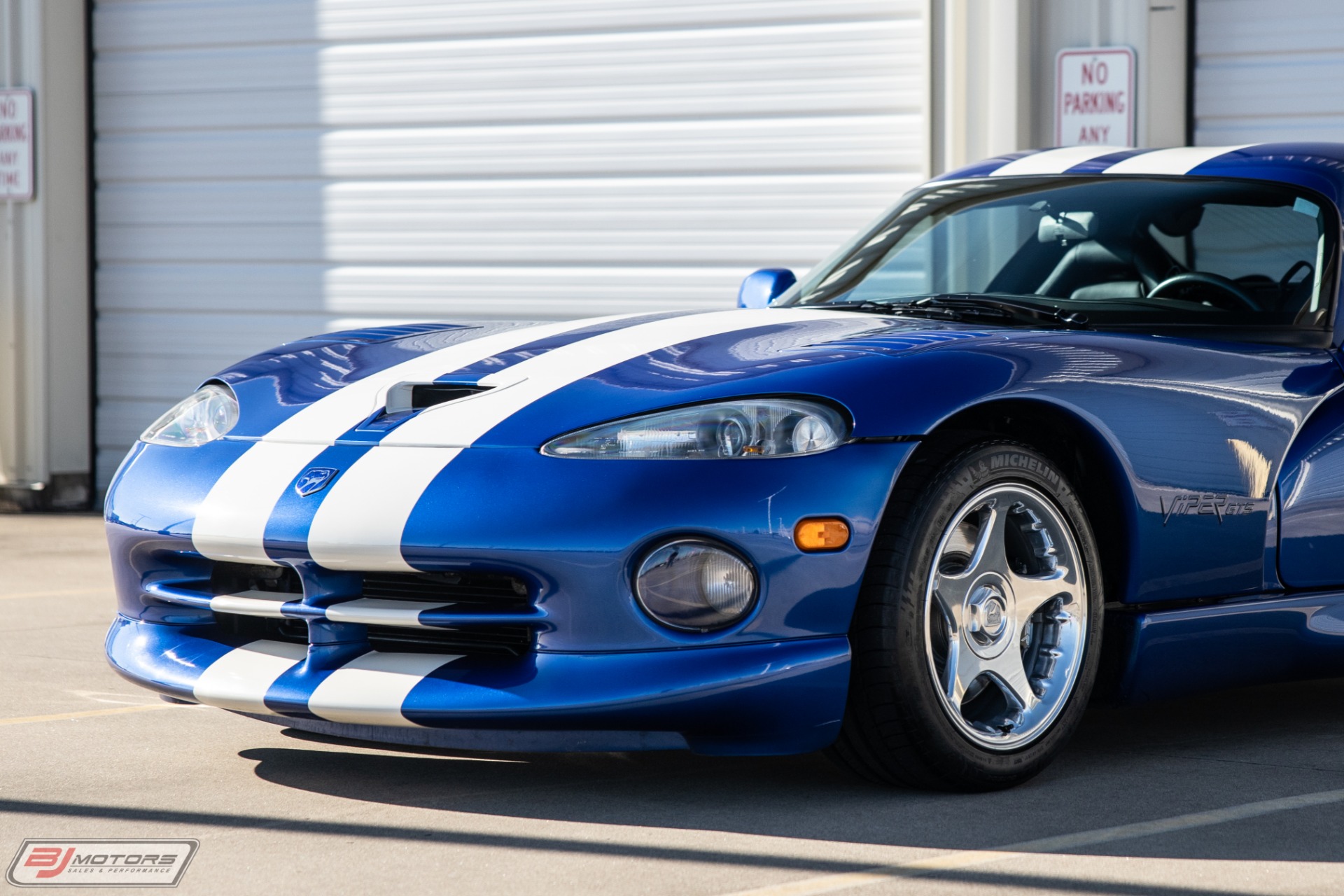 Used-1997-Dodge-Viper-GTS