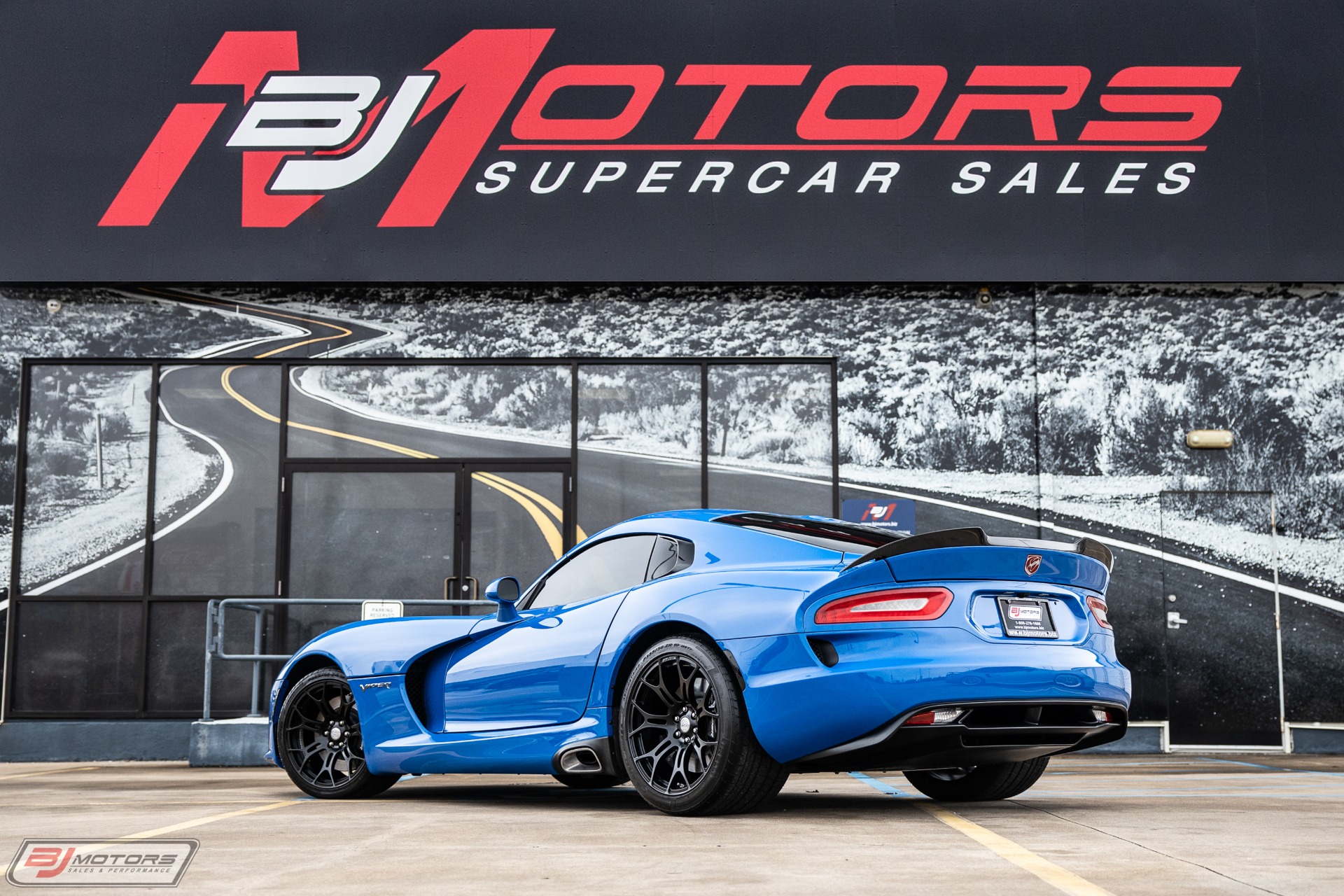 Used-2016-Dodge-Viper-SRT