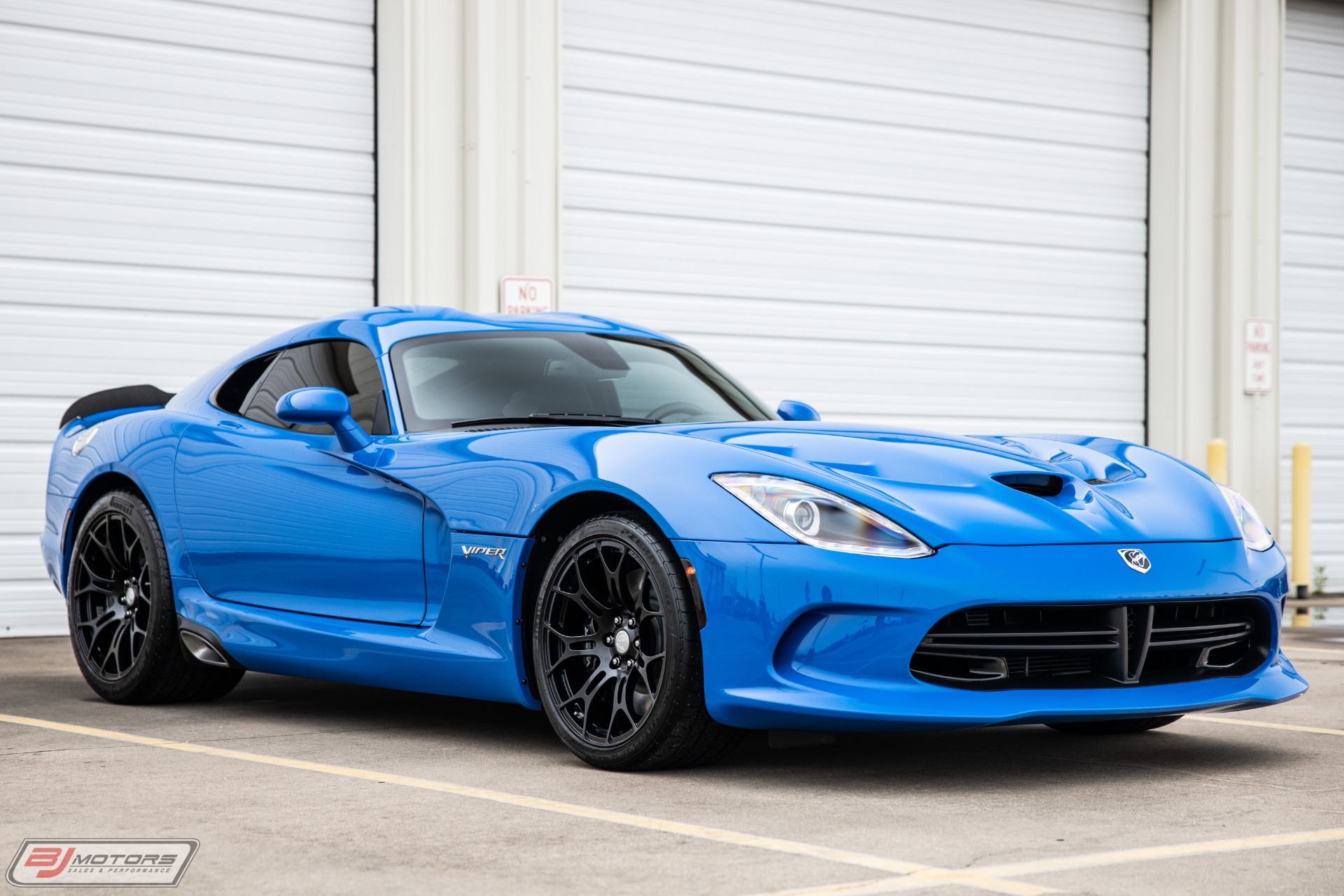 Used-2016-Dodge-Viper-SRT