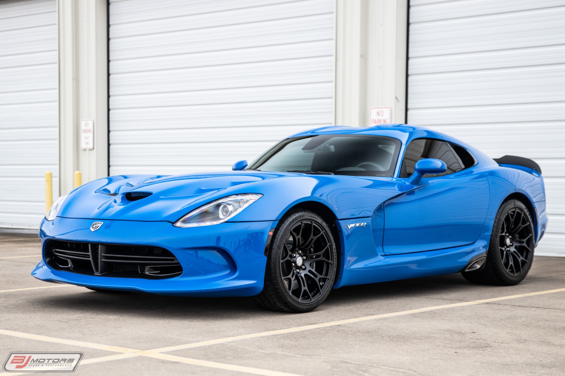 Used-2016-Dodge-Viper-SRT