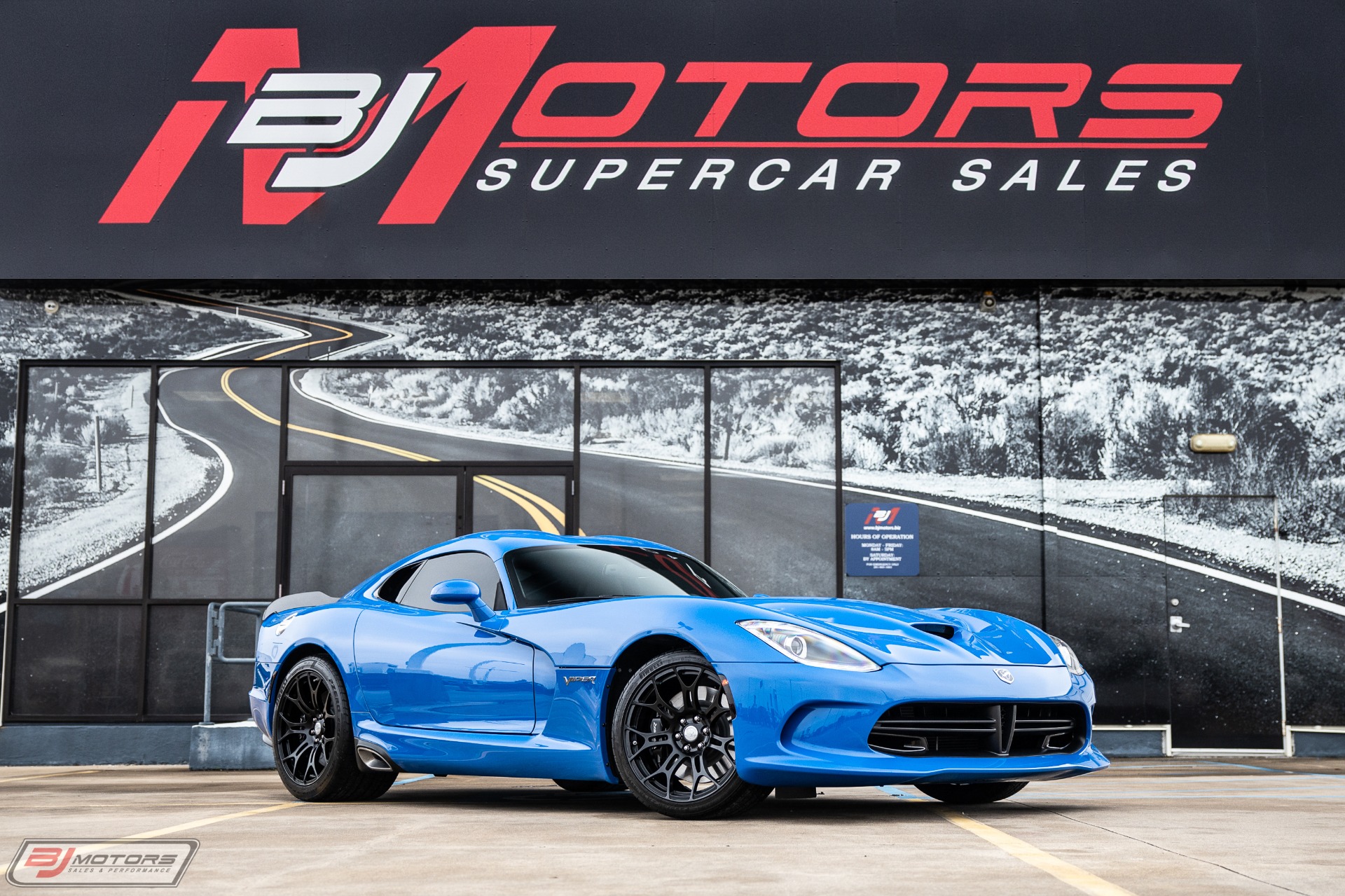 Used-2016-Dodge-Viper-SRT