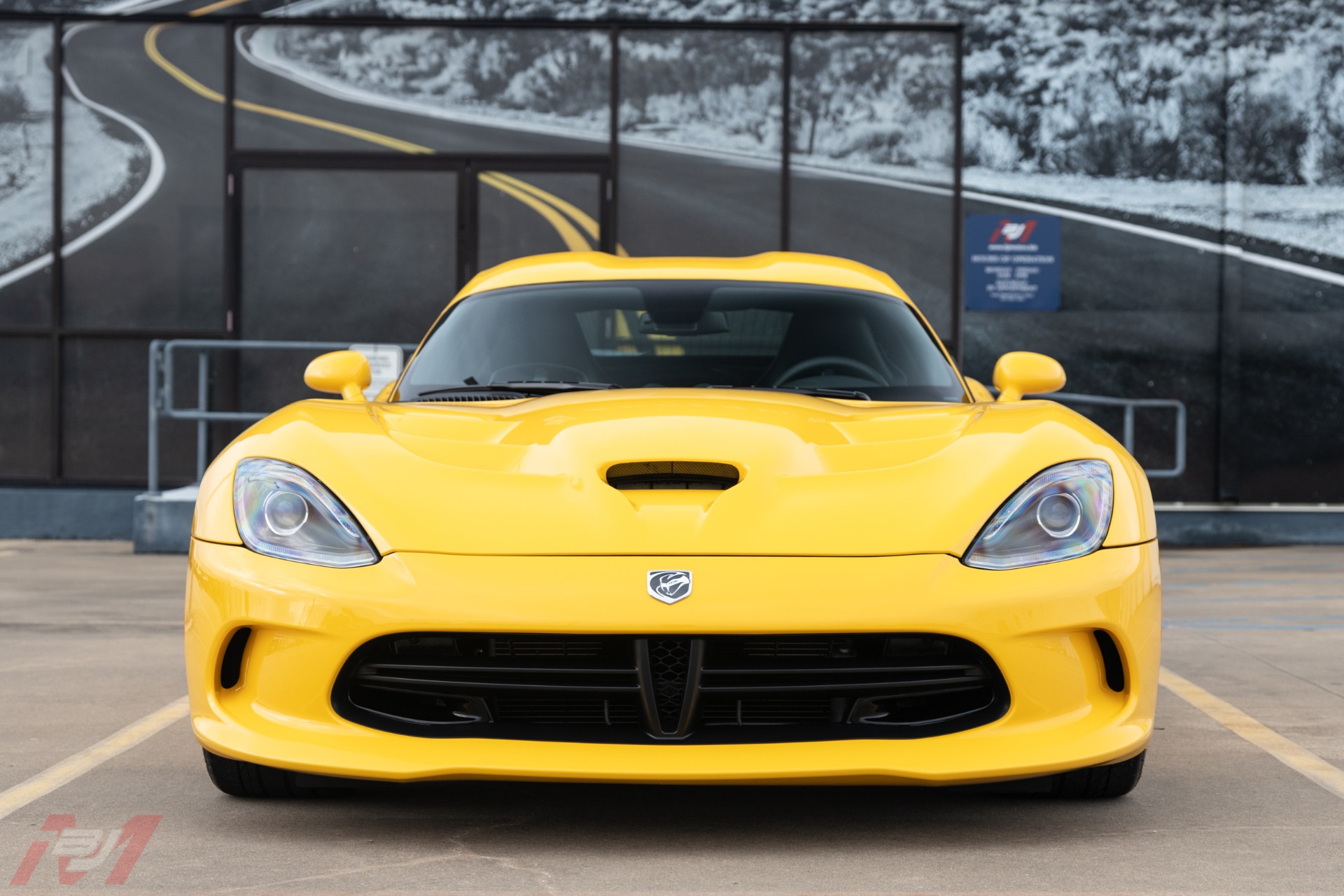 Used-2014-Dodge-Viper-SRT