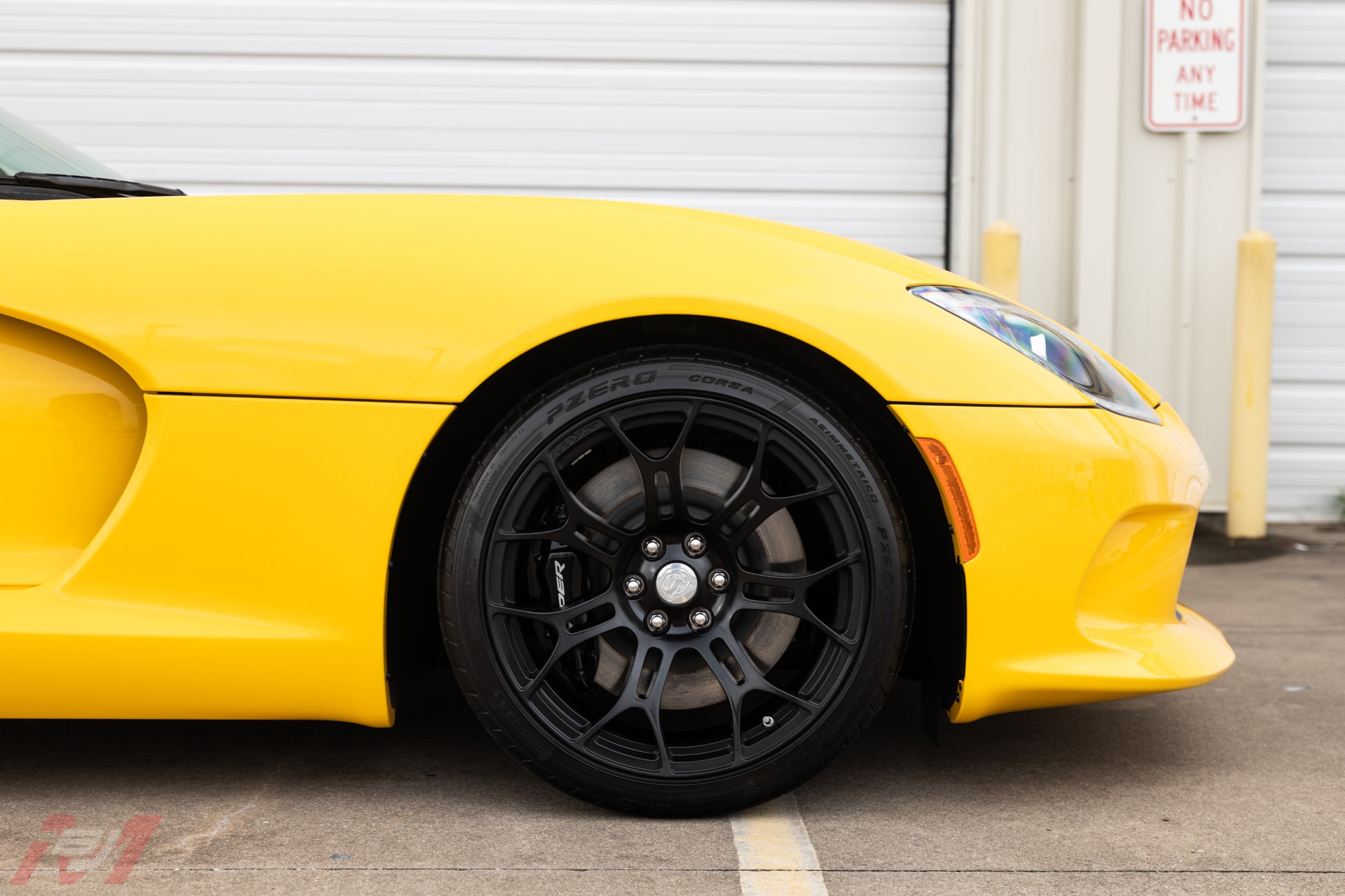 Used-2014-Dodge-Viper-SRT