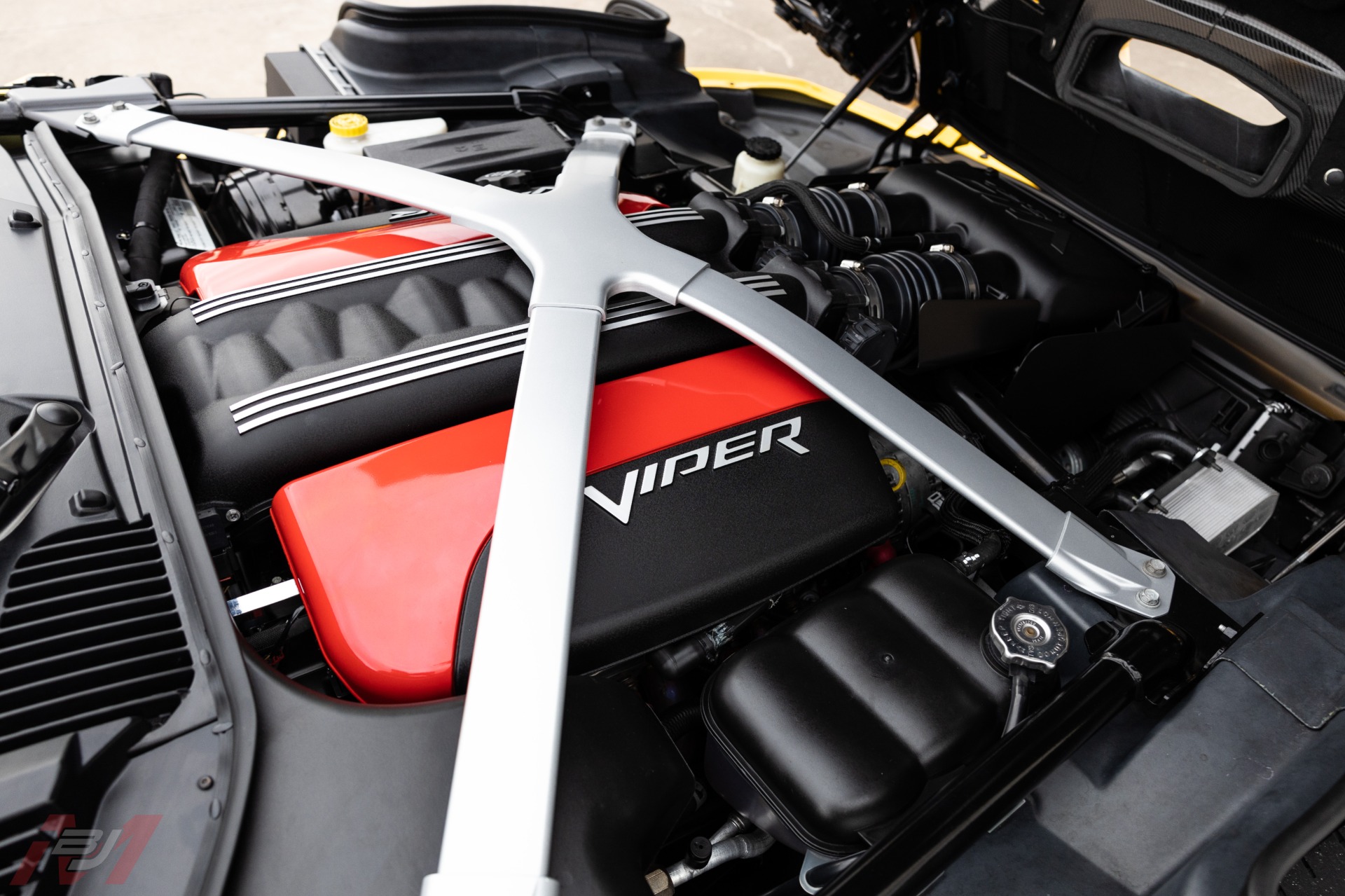 Used-2014-Dodge-Viper-SRT