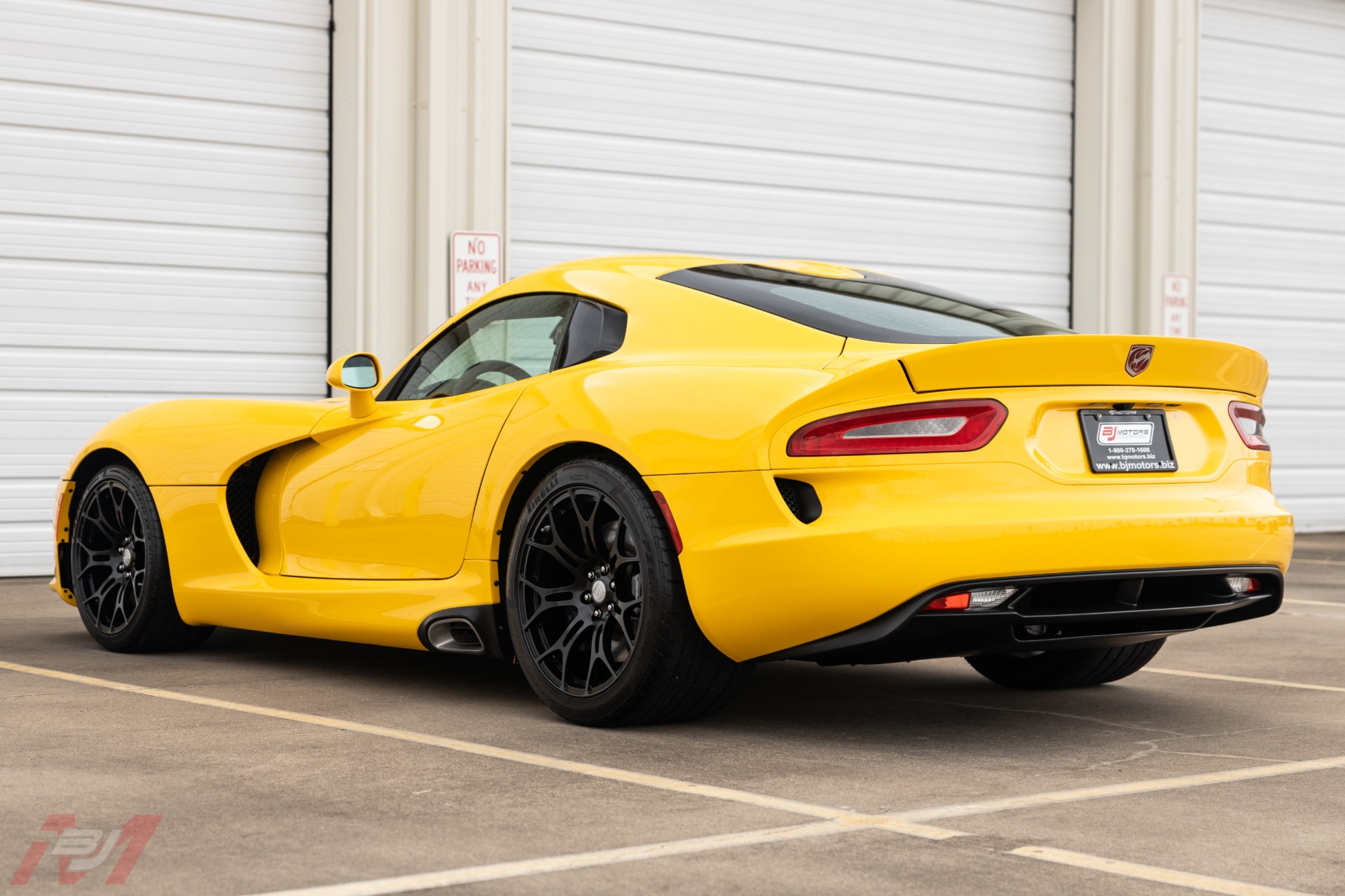 Used-2014-Dodge-Viper-SRT