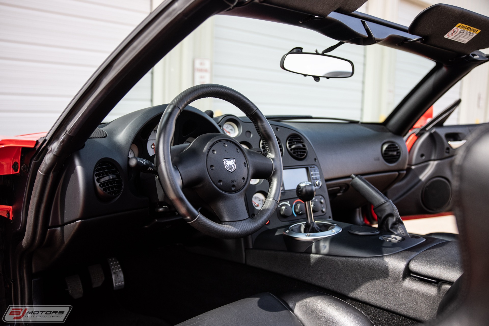 Used-2004-Dodge-Viper-SRT-10