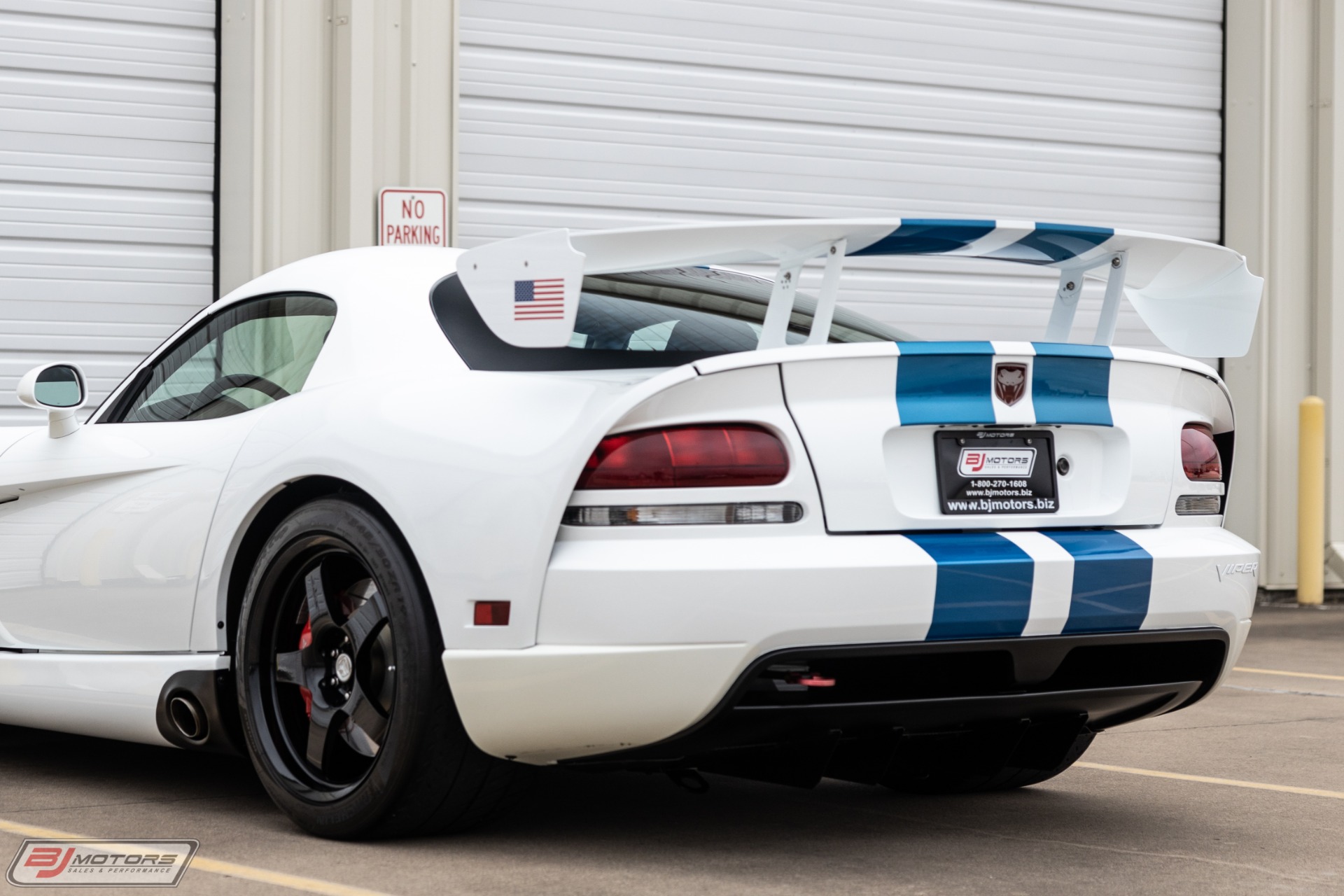 Used-2009-Dodge-Viper-ACR