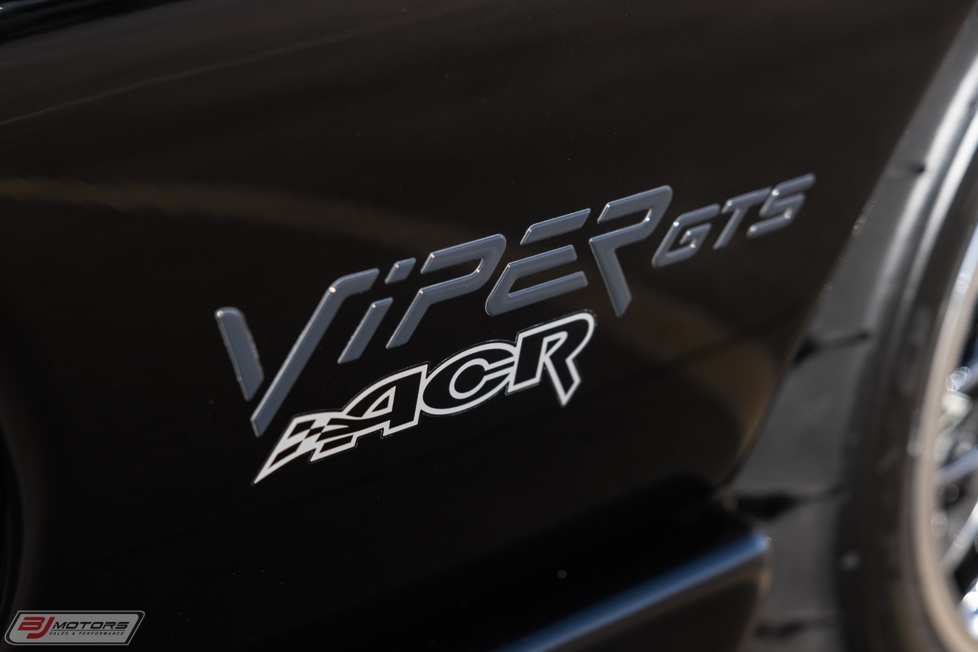 Used-2000-Dodge-Viper-ACR