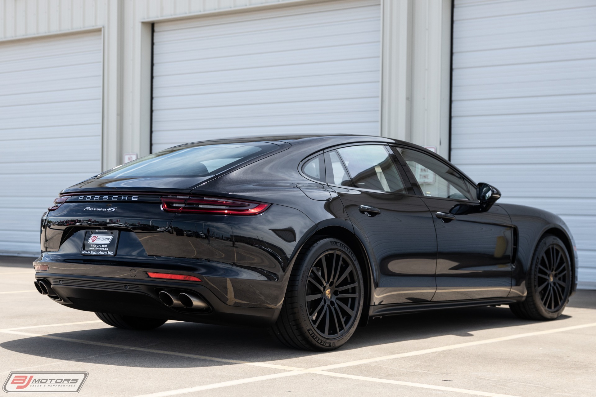 Used-2017-Porsche-Panamera-4S