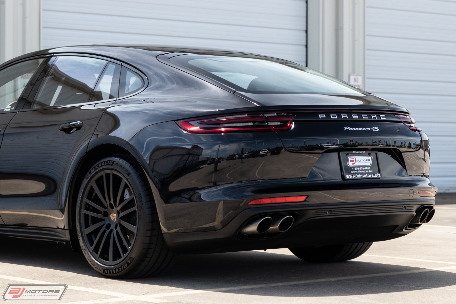 Used-2017-Porsche-Panamera-4S