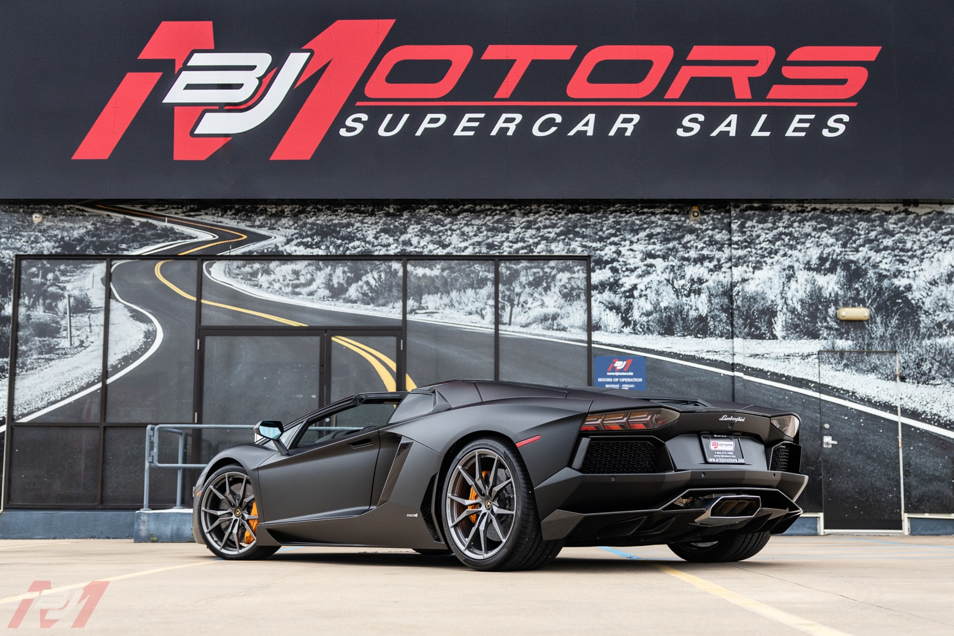 Used-2014-Lamborghini-Aventador-LP-700-4-Roadster