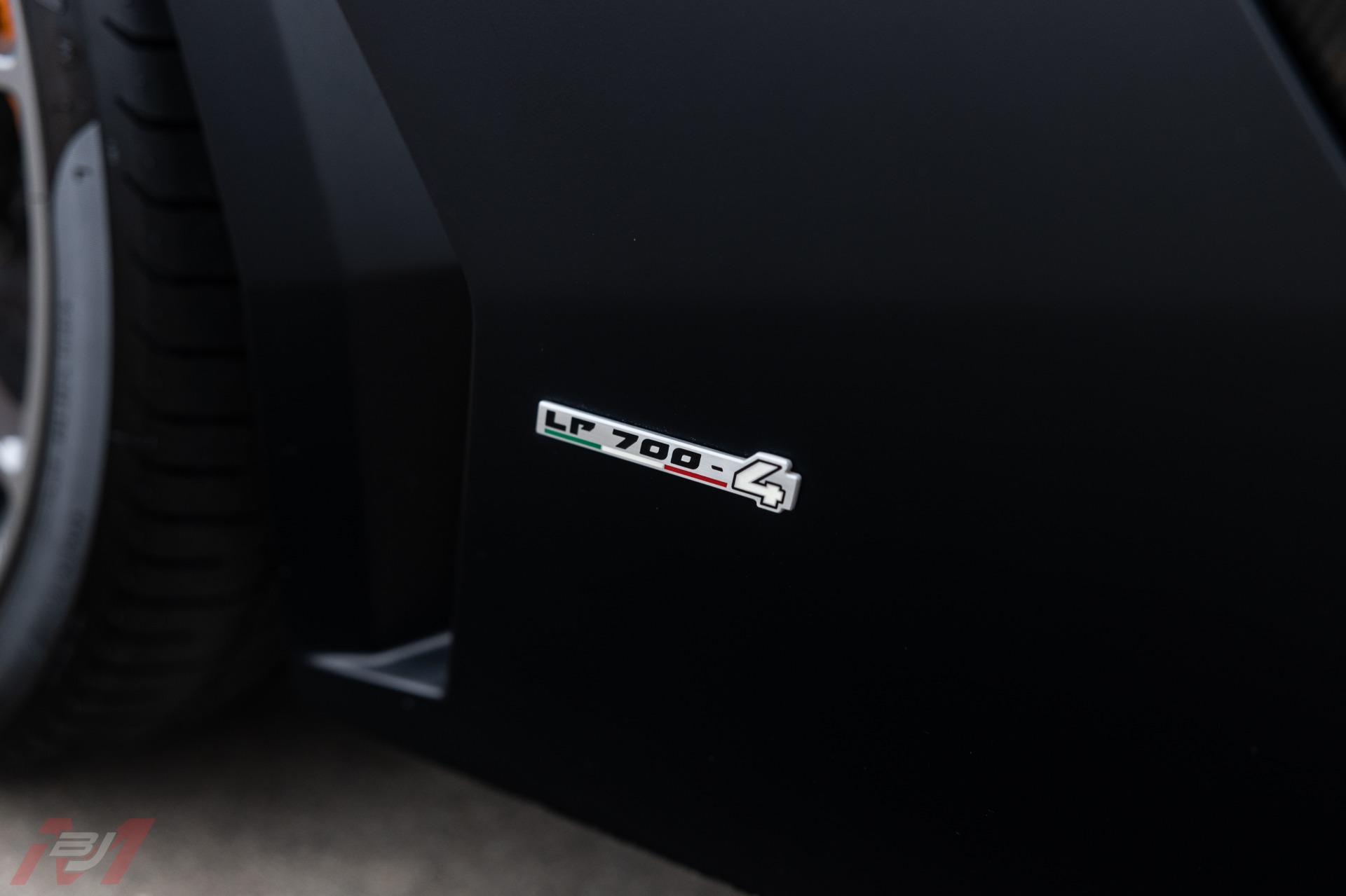 Used-2014-Lamborghini-Aventador-LP-700-4-Roadster