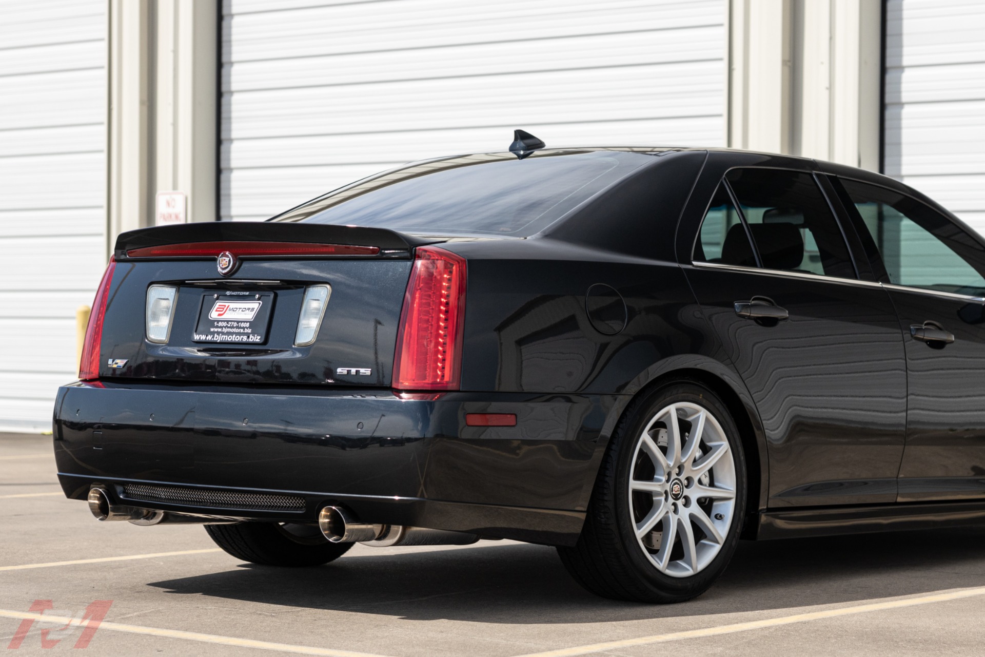 Used-2009-Cadillac-STS-V-V8