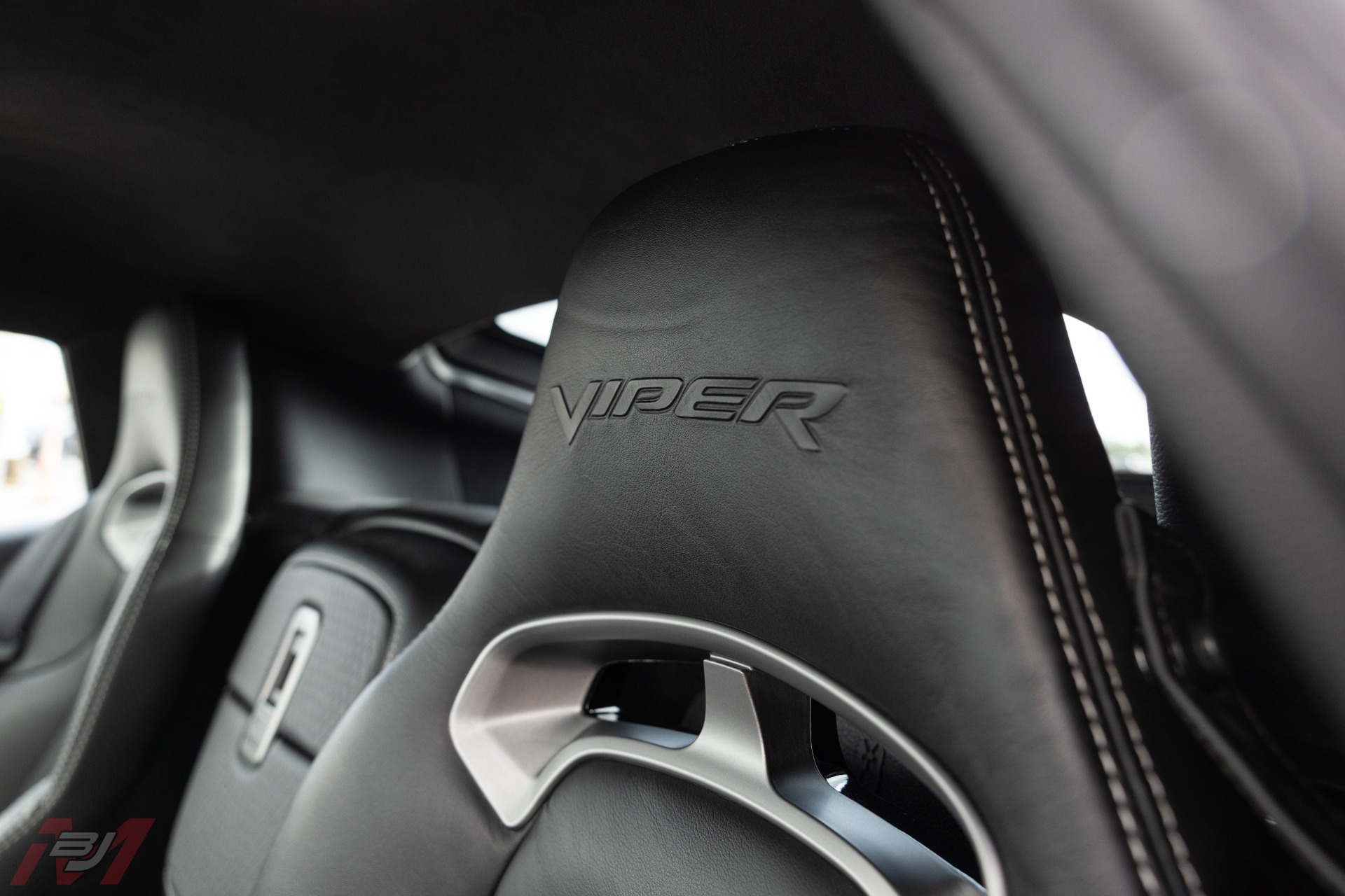 Used-2013-Dodge-Viper-GTS