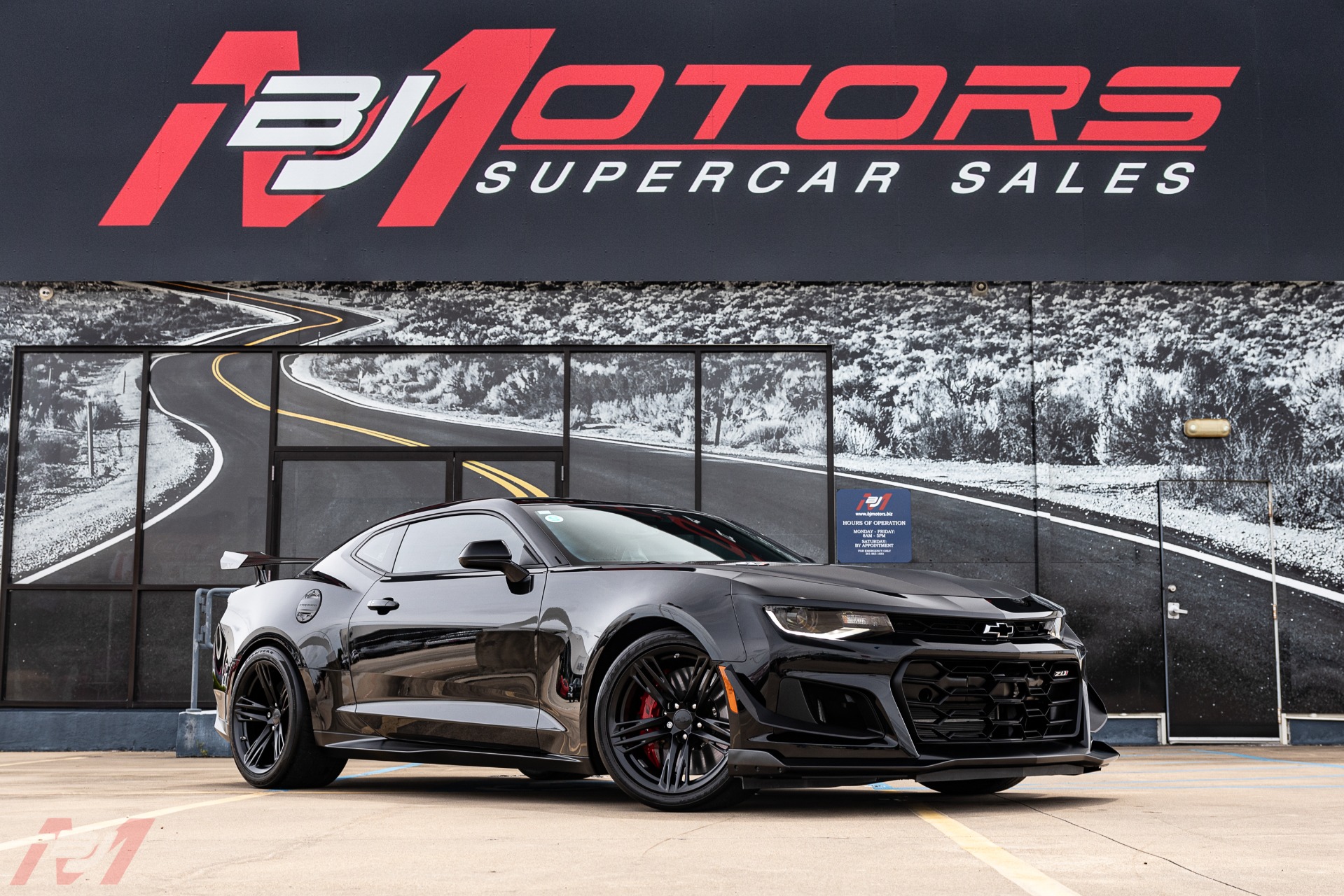 Used-2018-Chevrolet-Camaro-ZL1-1LE