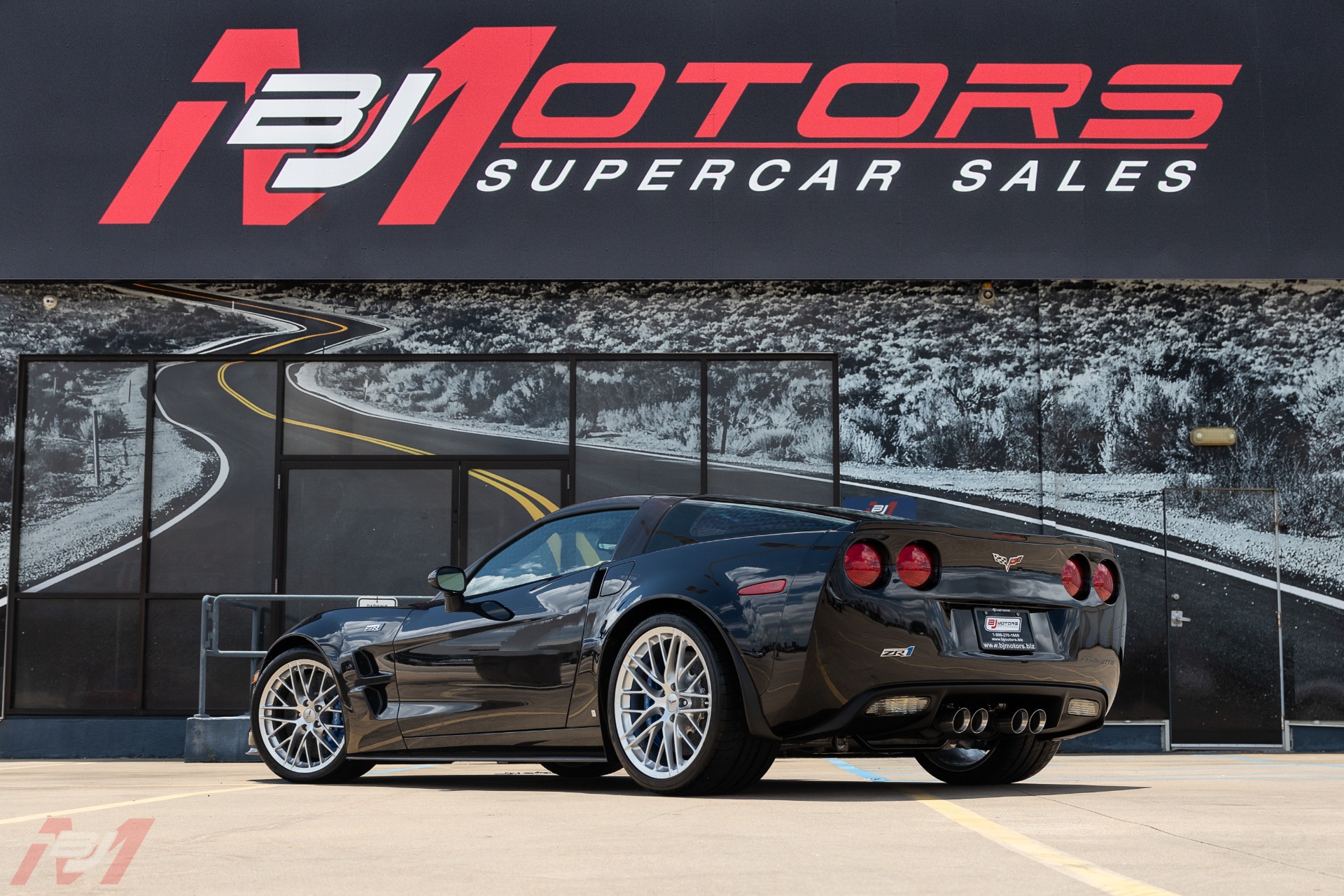 Used-2009-Chevrolet-Corvette-ZR1-3ZR