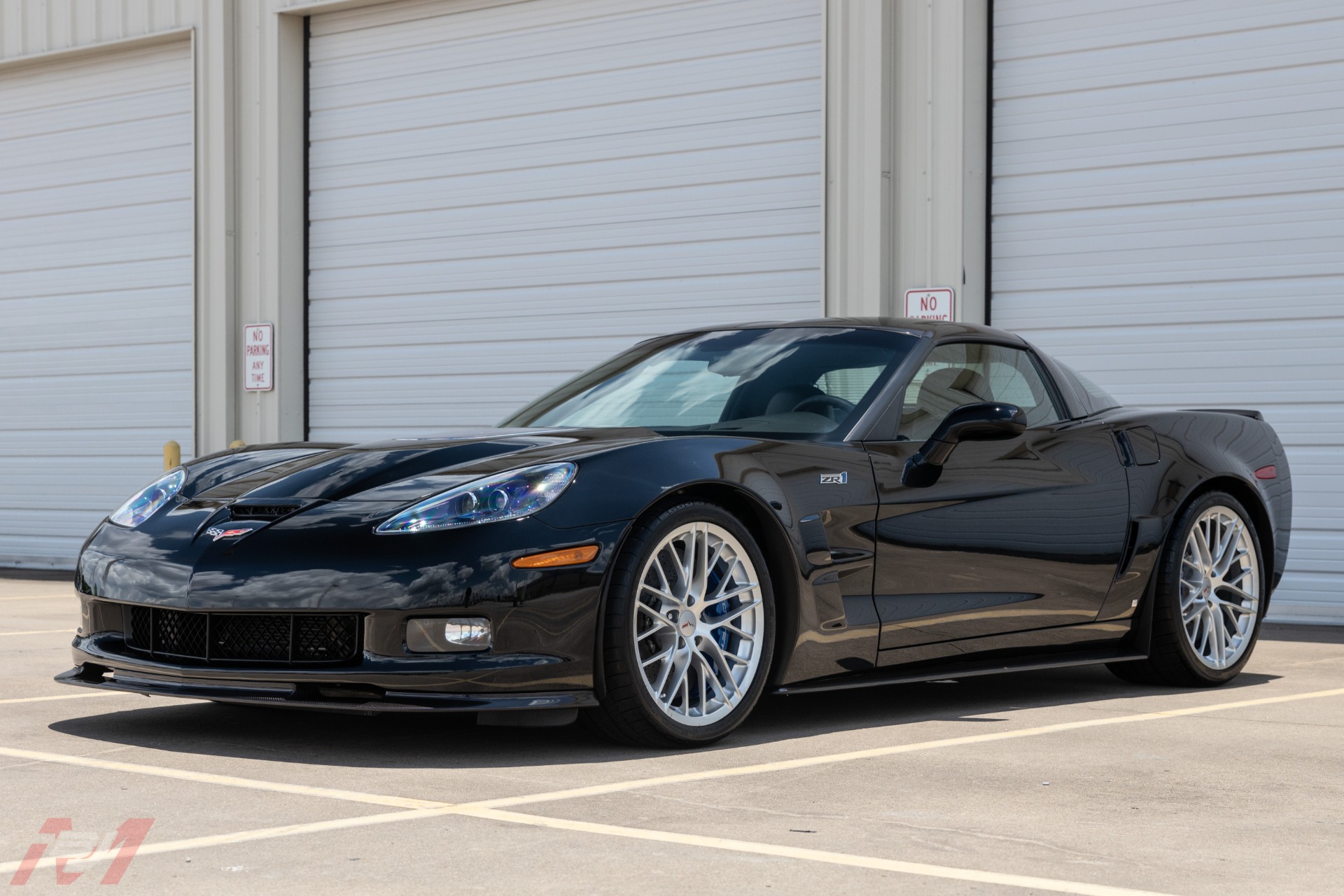 Used-2009-Chevrolet-Corvette-ZR1-3ZR