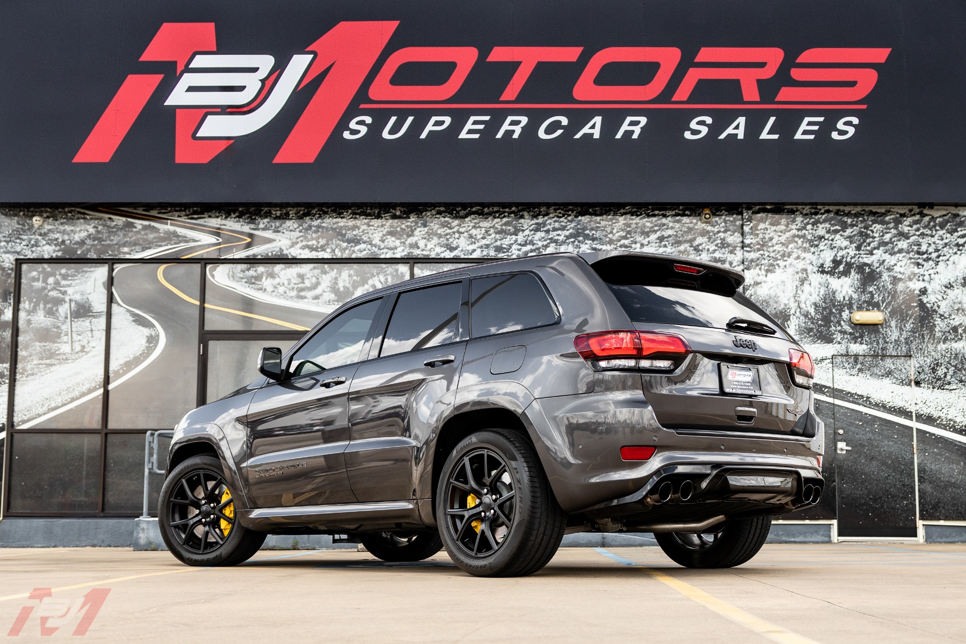 Used-2018-Jeep-Grand-Cherokee-Trackhawk