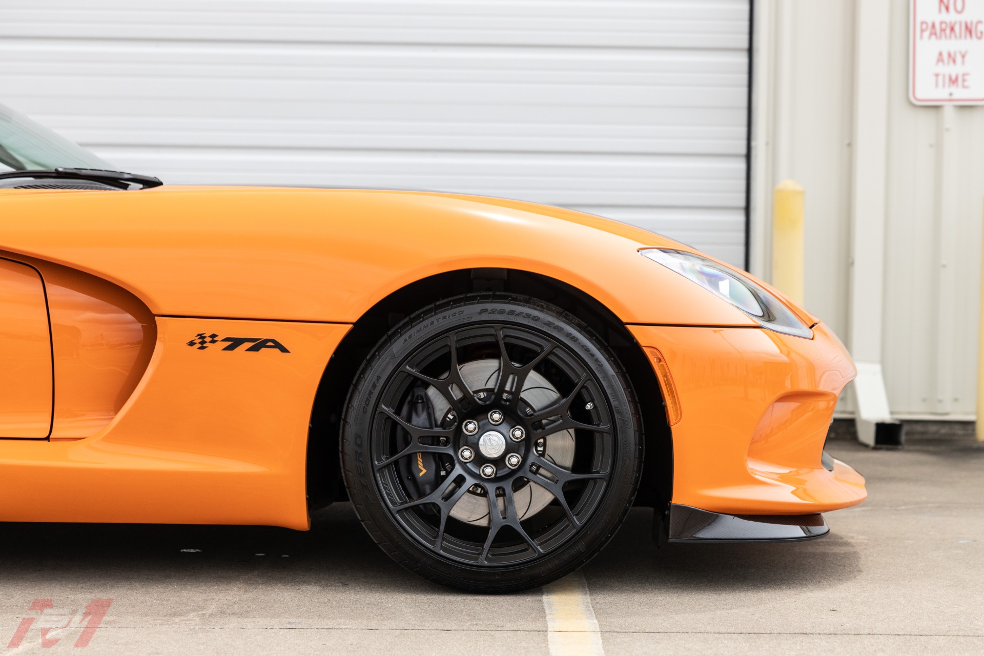 Used-2014-Dodge-Viper-TA-10