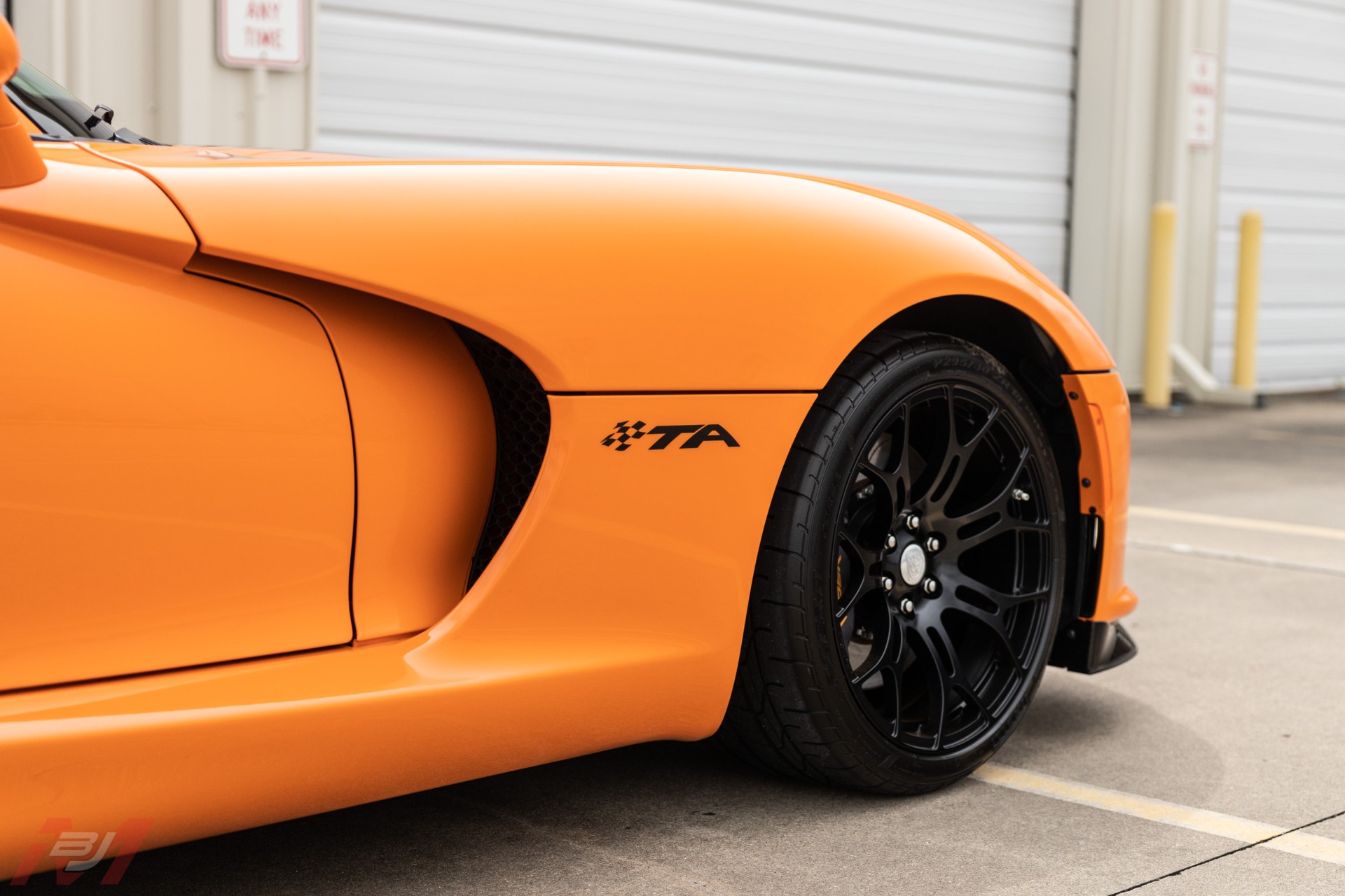 Used-2014-Dodge-Viper-TA-10