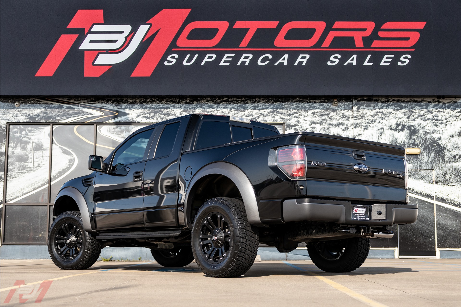 Used-2010-Ford-F-150-SVT-Raptor