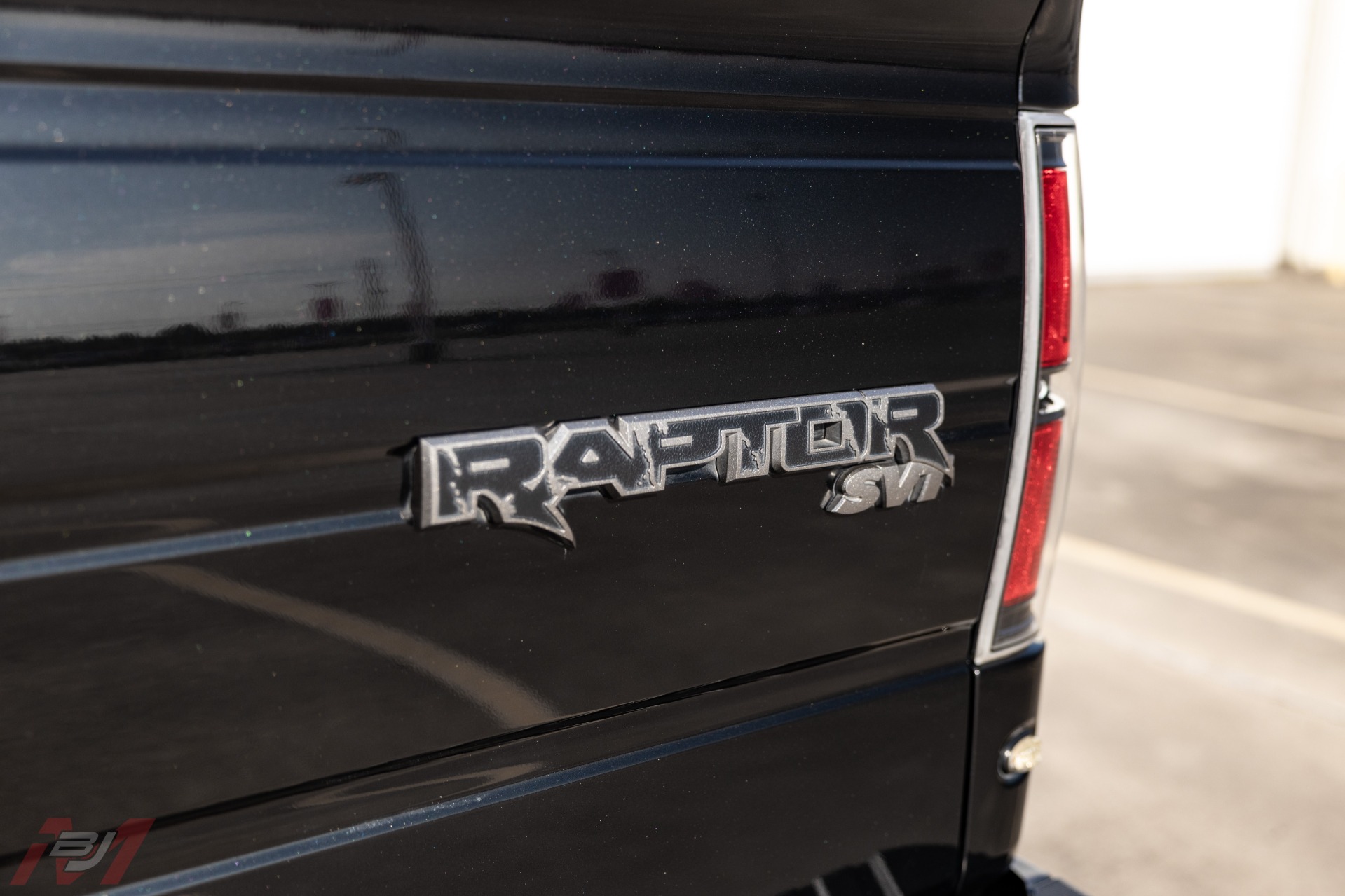 Used-2010-Ford-F-150-SVT-Raptor