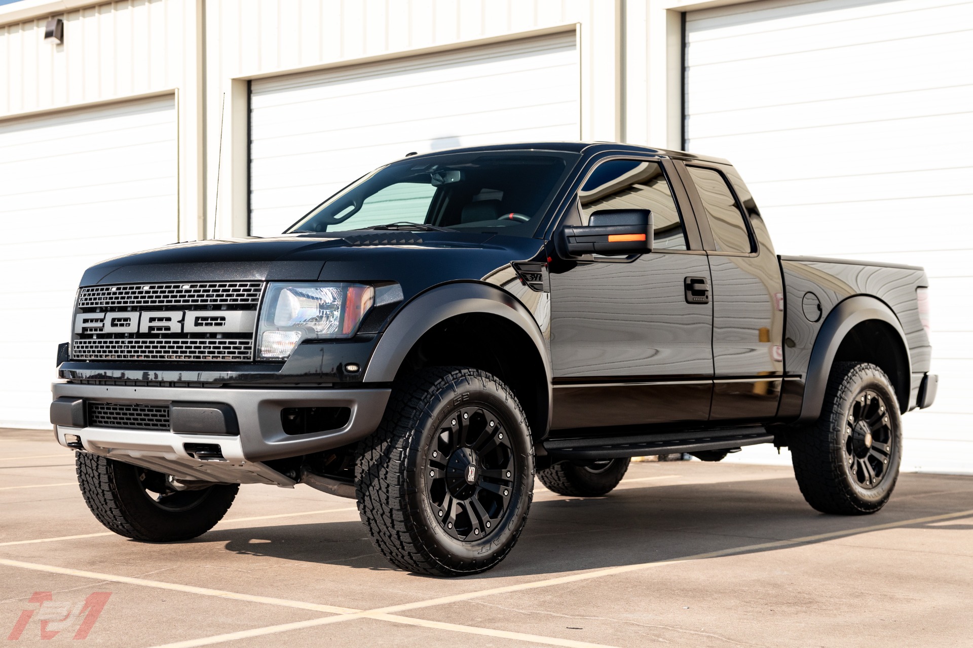 Used-2010-Ford-F-150-SVT-Raptor