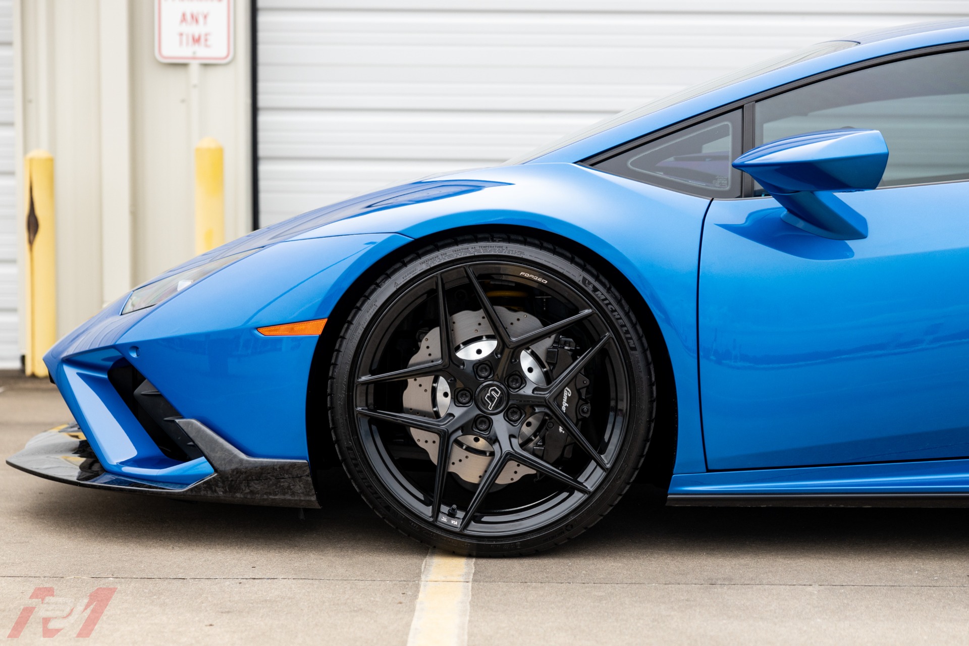 Used-2021-Lamborghini-Huracan-EVO