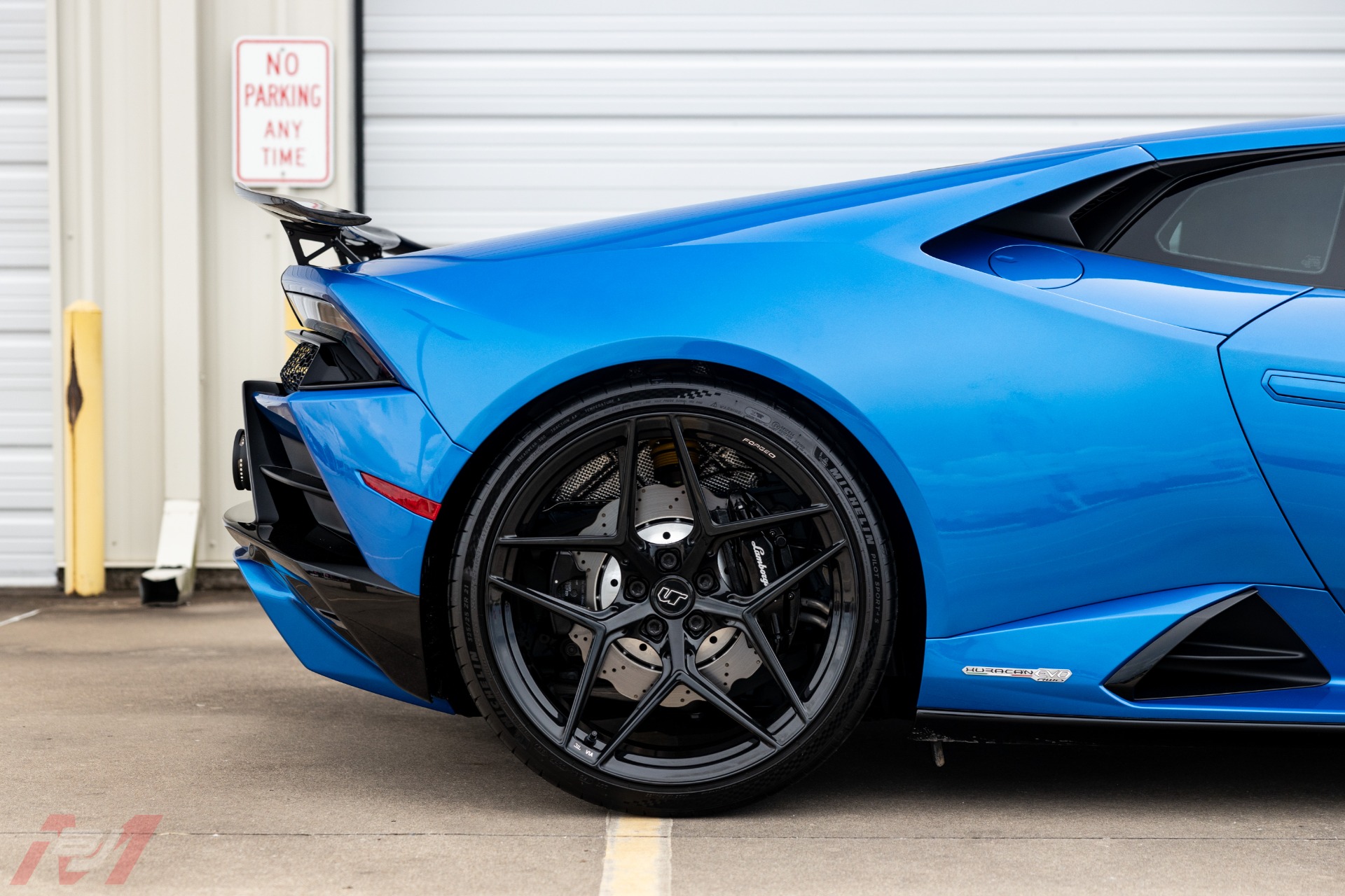 Used-2021-Lamborghini-Huracan-EVO