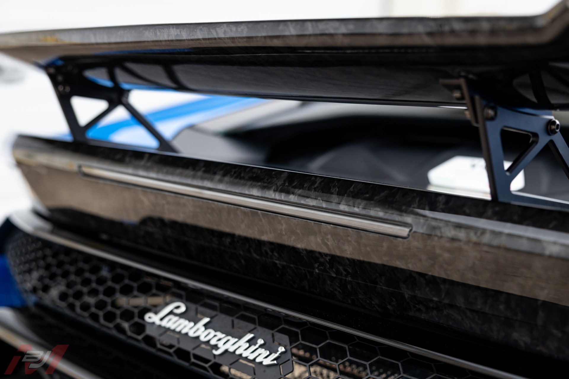 Used-2021-Lamborghini-Huracan-EVO