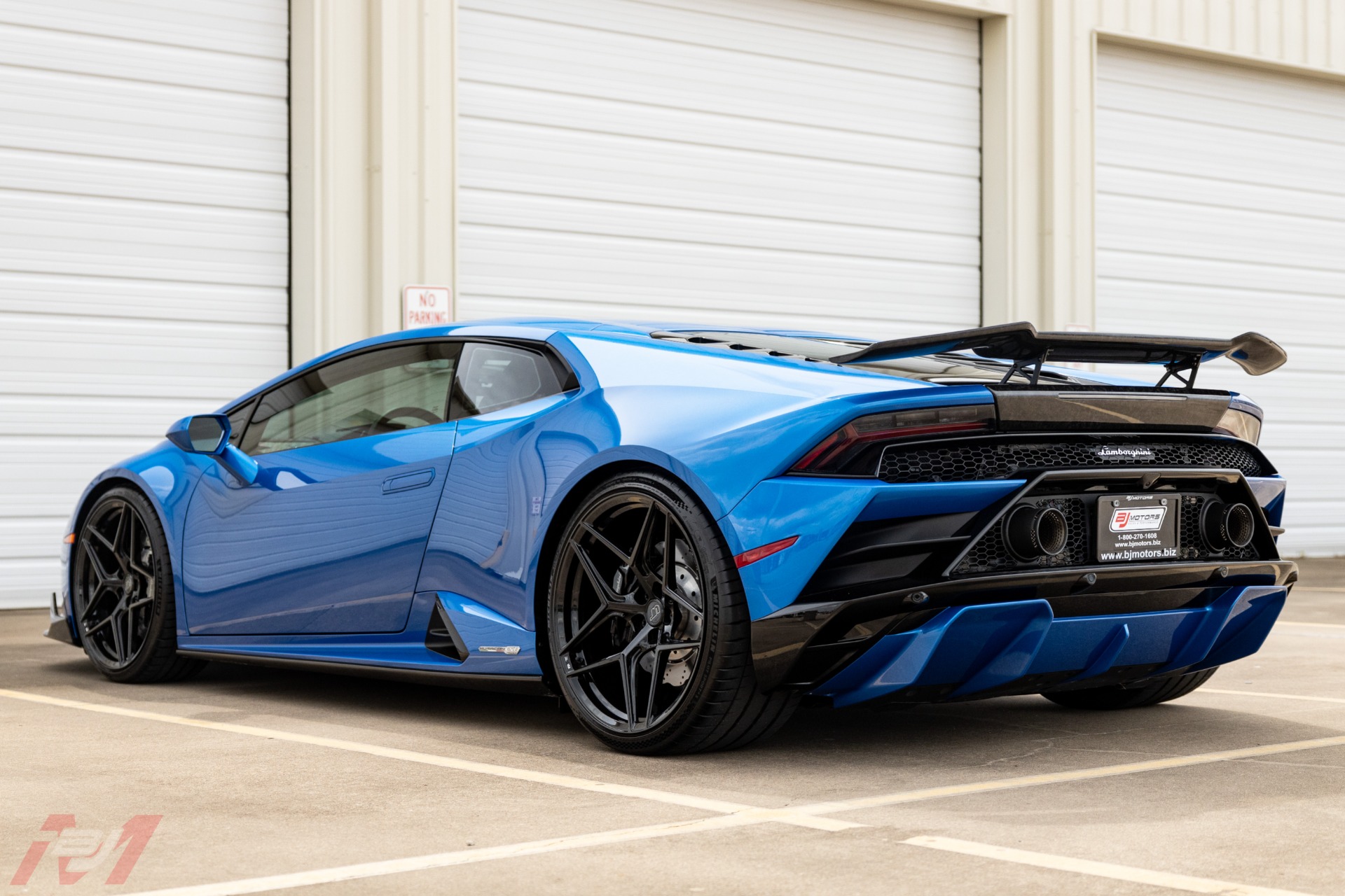 Used-2021-Lamborghini-Huracan-EVO